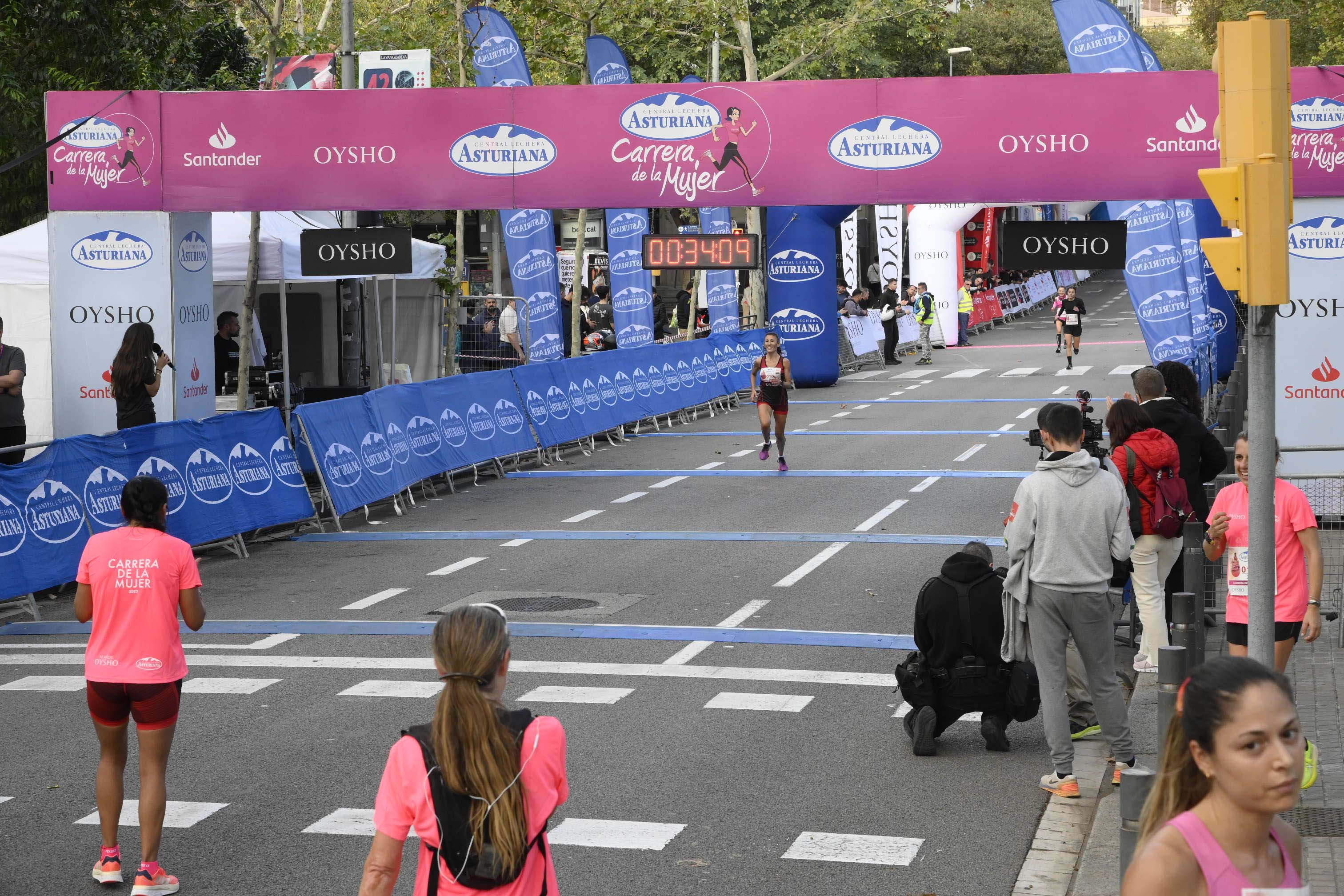 Las mejores fotos de la Carrera de la Mujer de Barcelona 2023. 4113