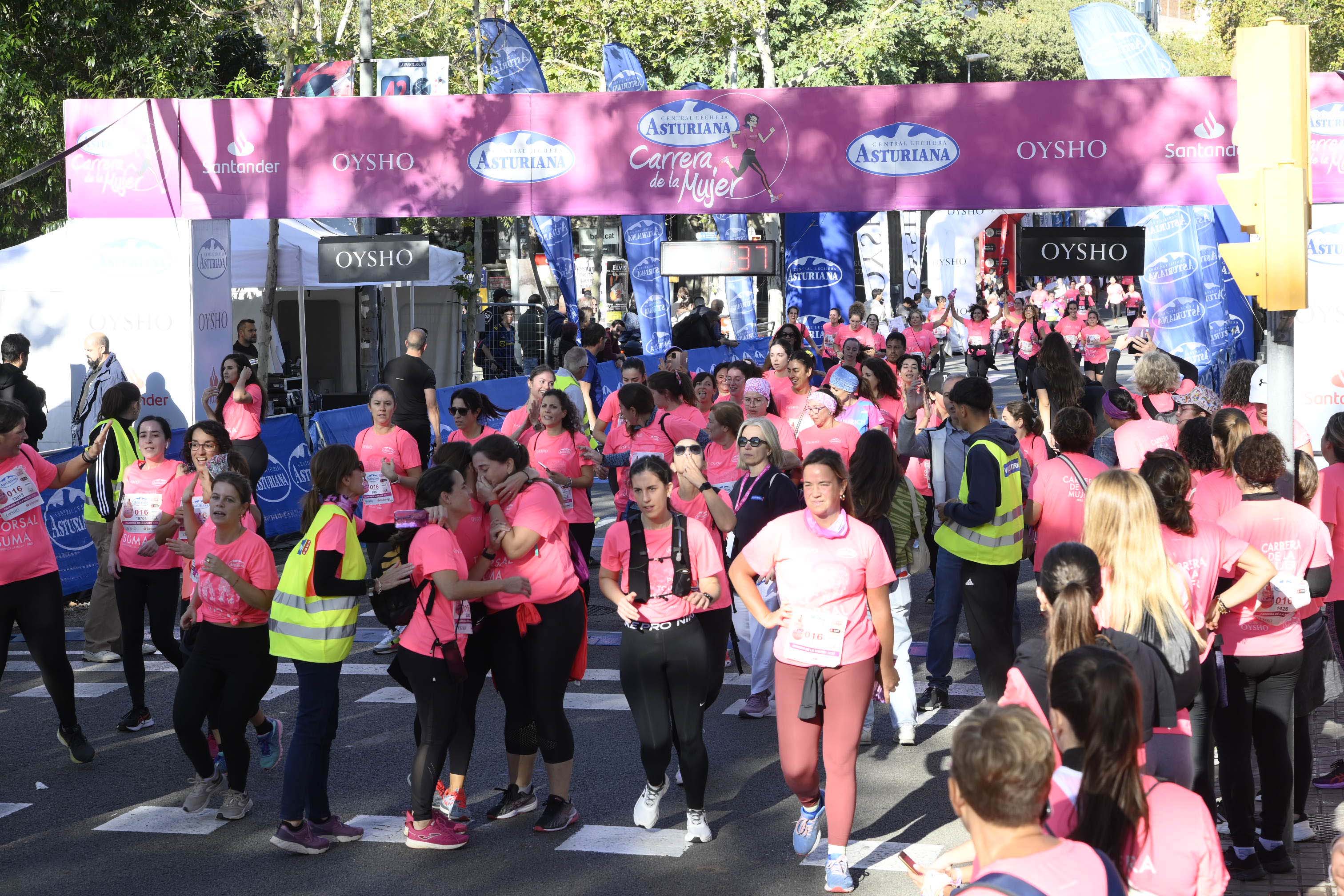 Las mejores fotos de la Carrera de la Mujer de Barcelona 2023. 5301