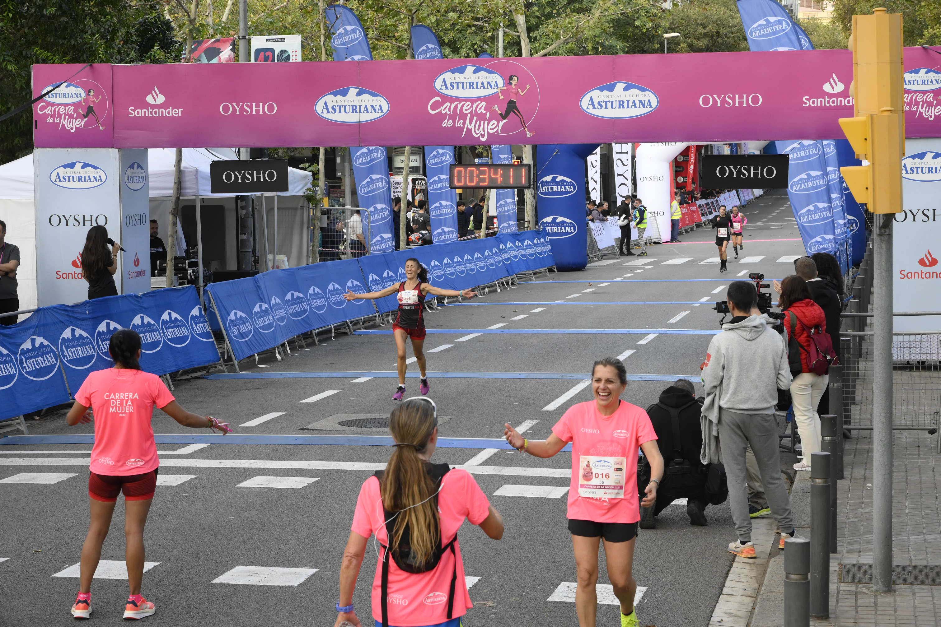 Las mejores fotos de la Carrera de la Mujer de Barcelona 2023. 4114