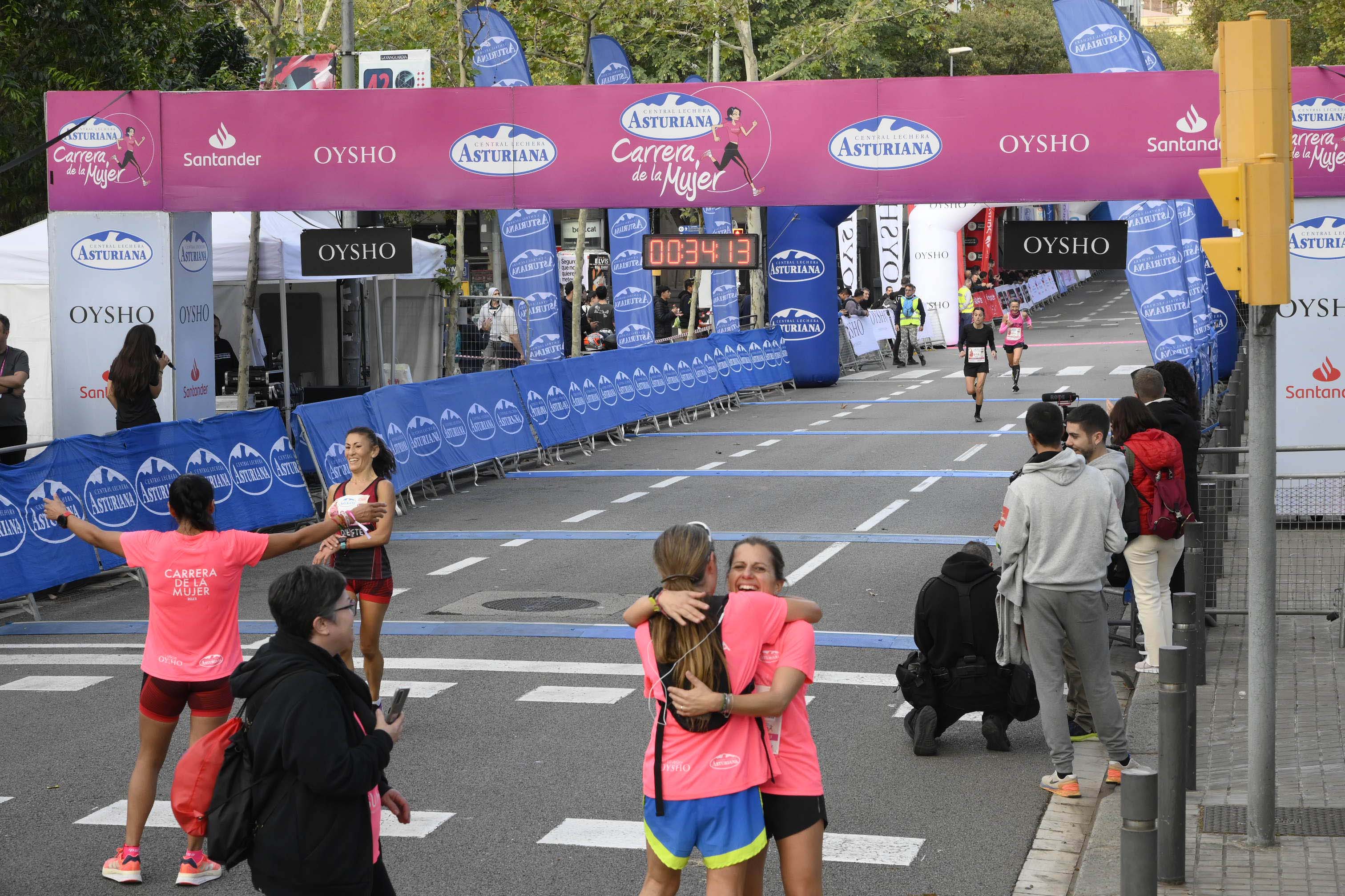 Las mejores fotos de la Carrera de la Mujer de Barcelona 2023. 4115