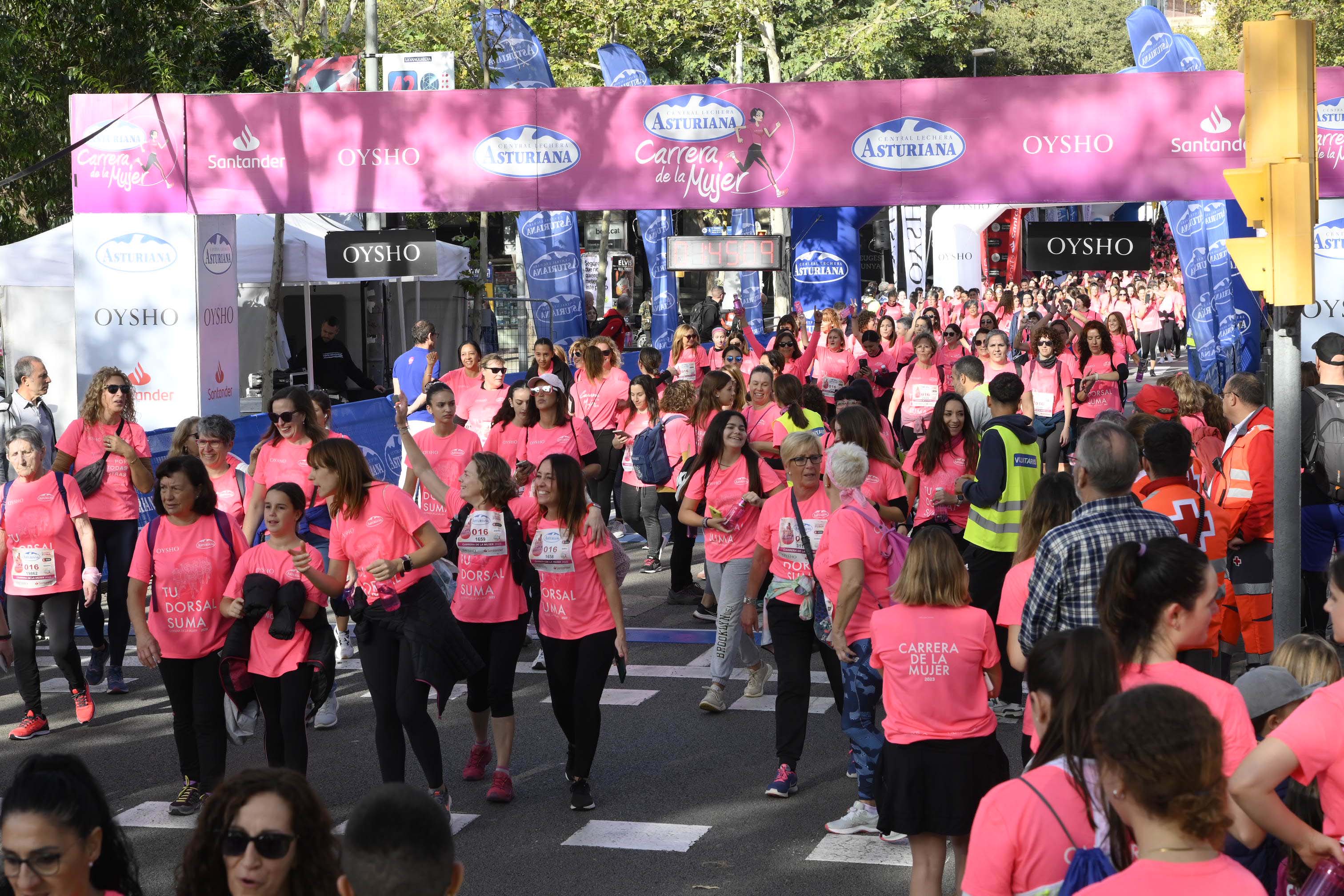 Las mejores fotos de la Carrera de la Mujer de Barcelona 2023. 6147