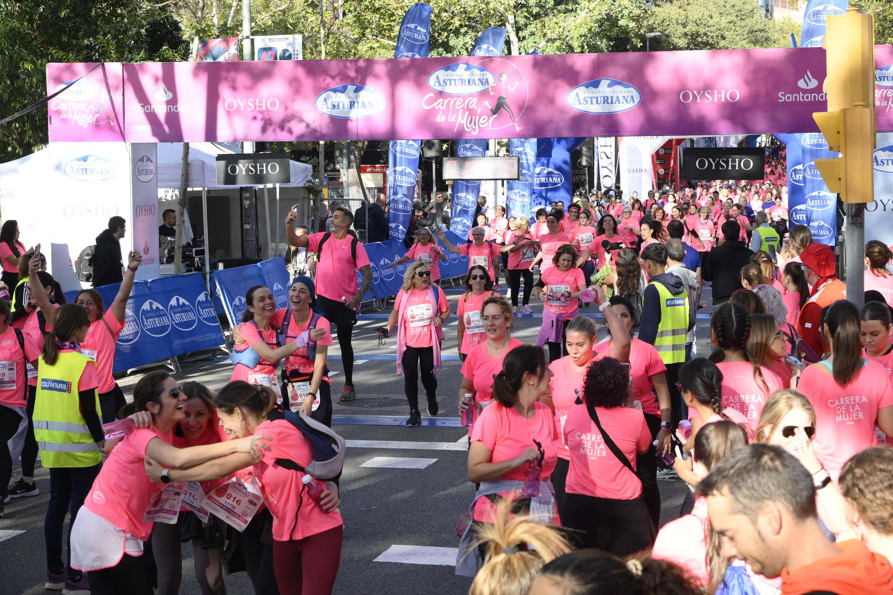 Las mejores fotos de la Carrera de la Mujer de Barcelona 2023. 5651