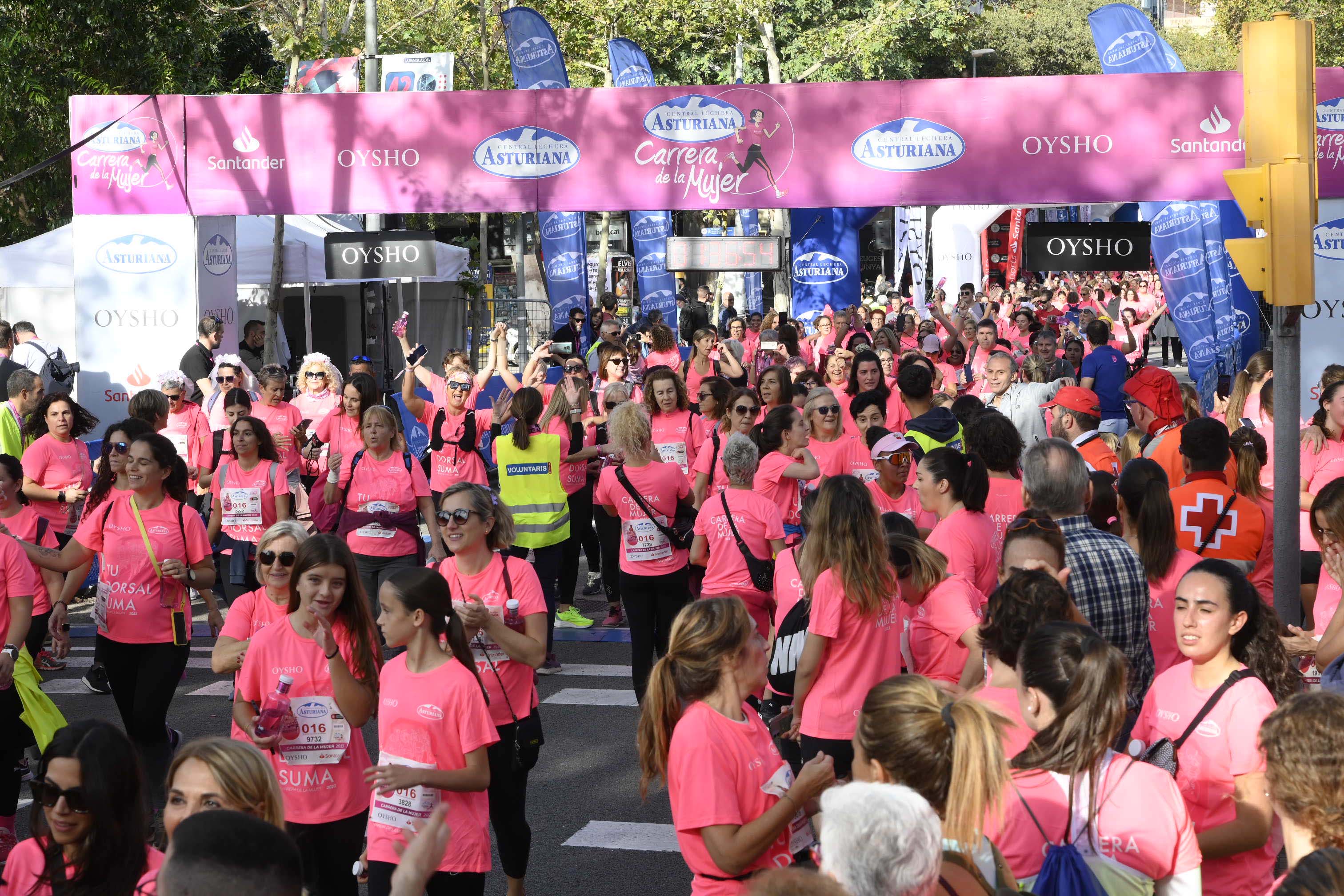 Las mejores fotos de la Carrera de la Mujer de Barcelona 2023. 5904