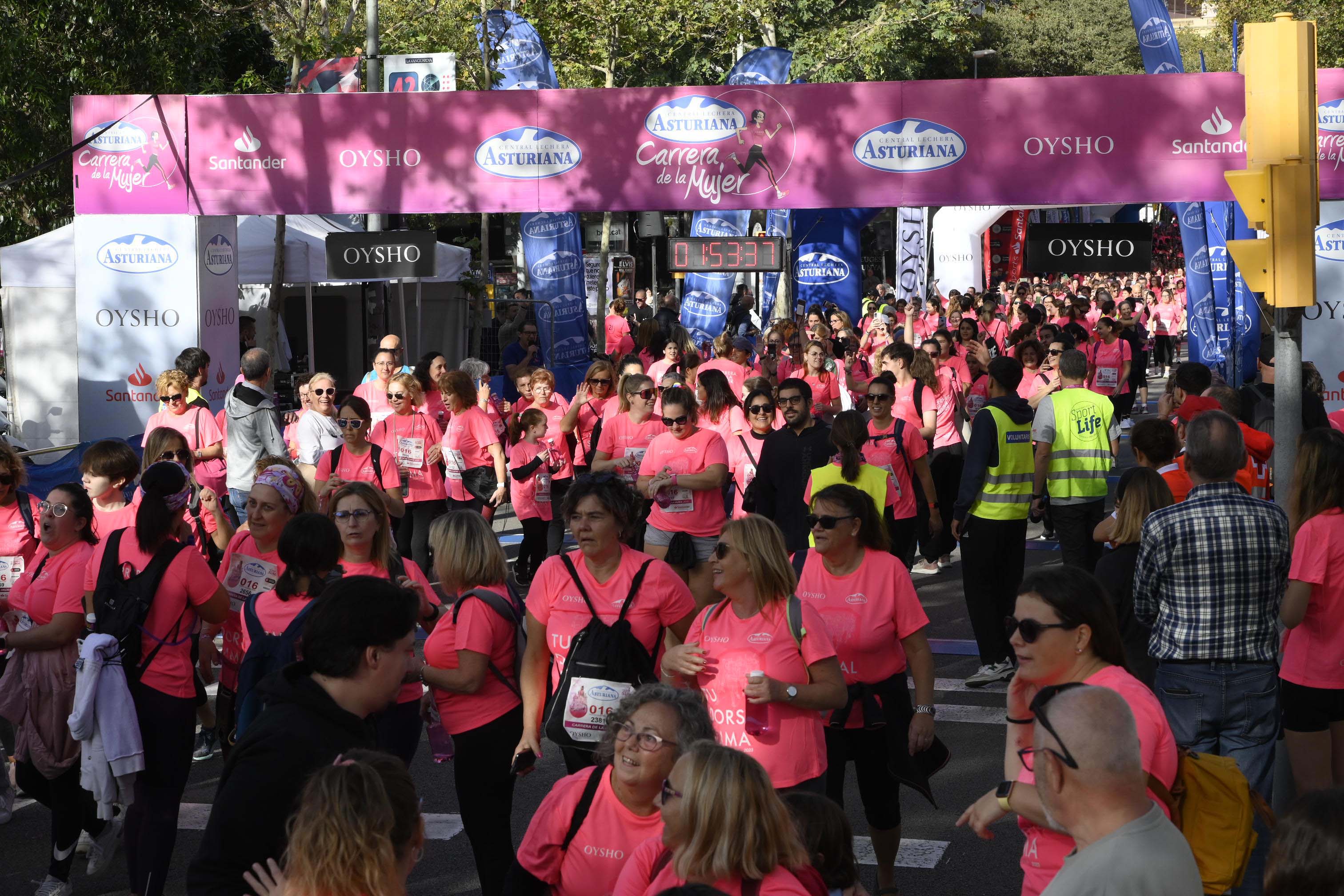 Las mejores fotos de la Carrera de la Mujer de Barcelona 2023. 6397