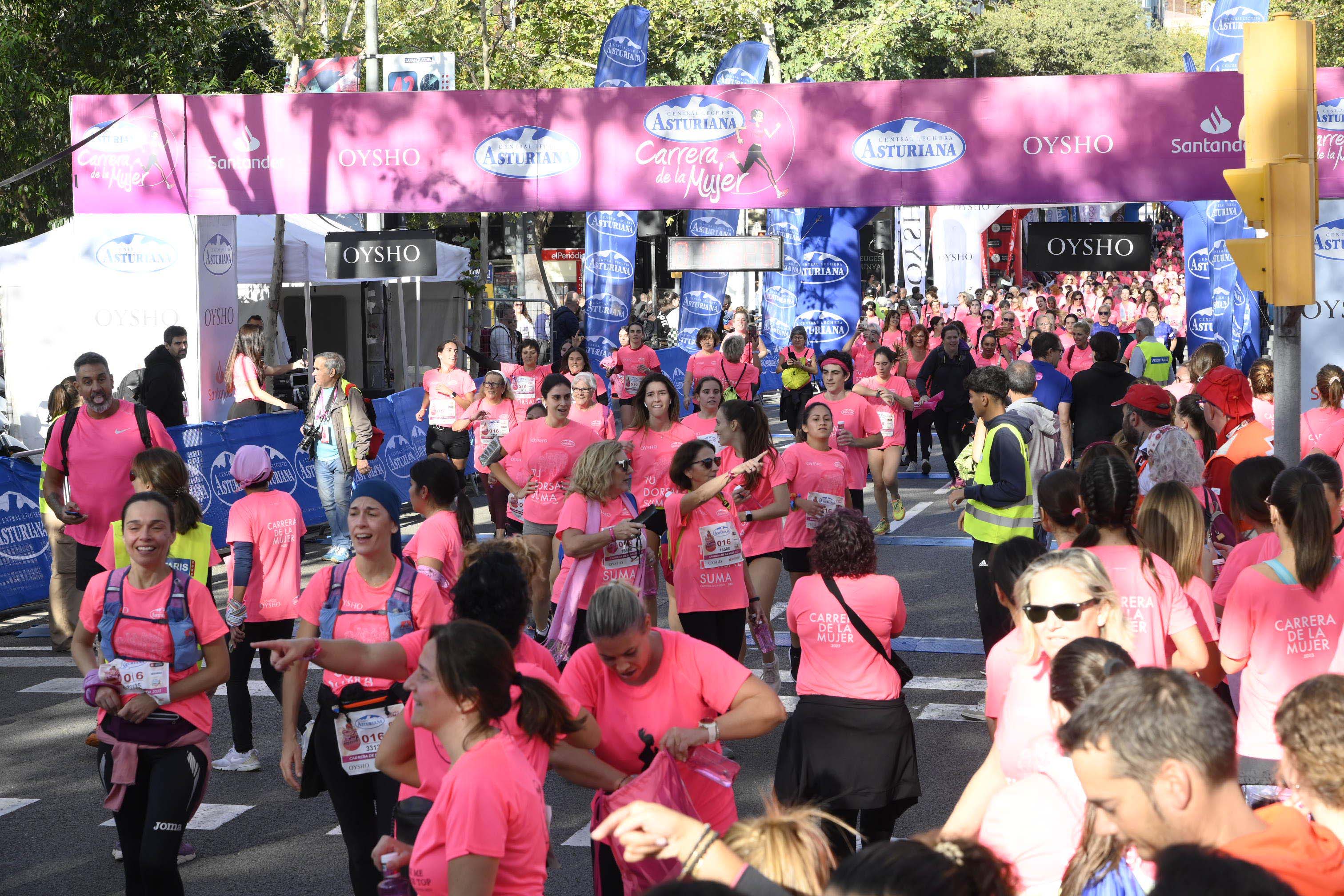 Las mejores fotos de la Carrera de la Mujer de Barcelona 2023. 5653