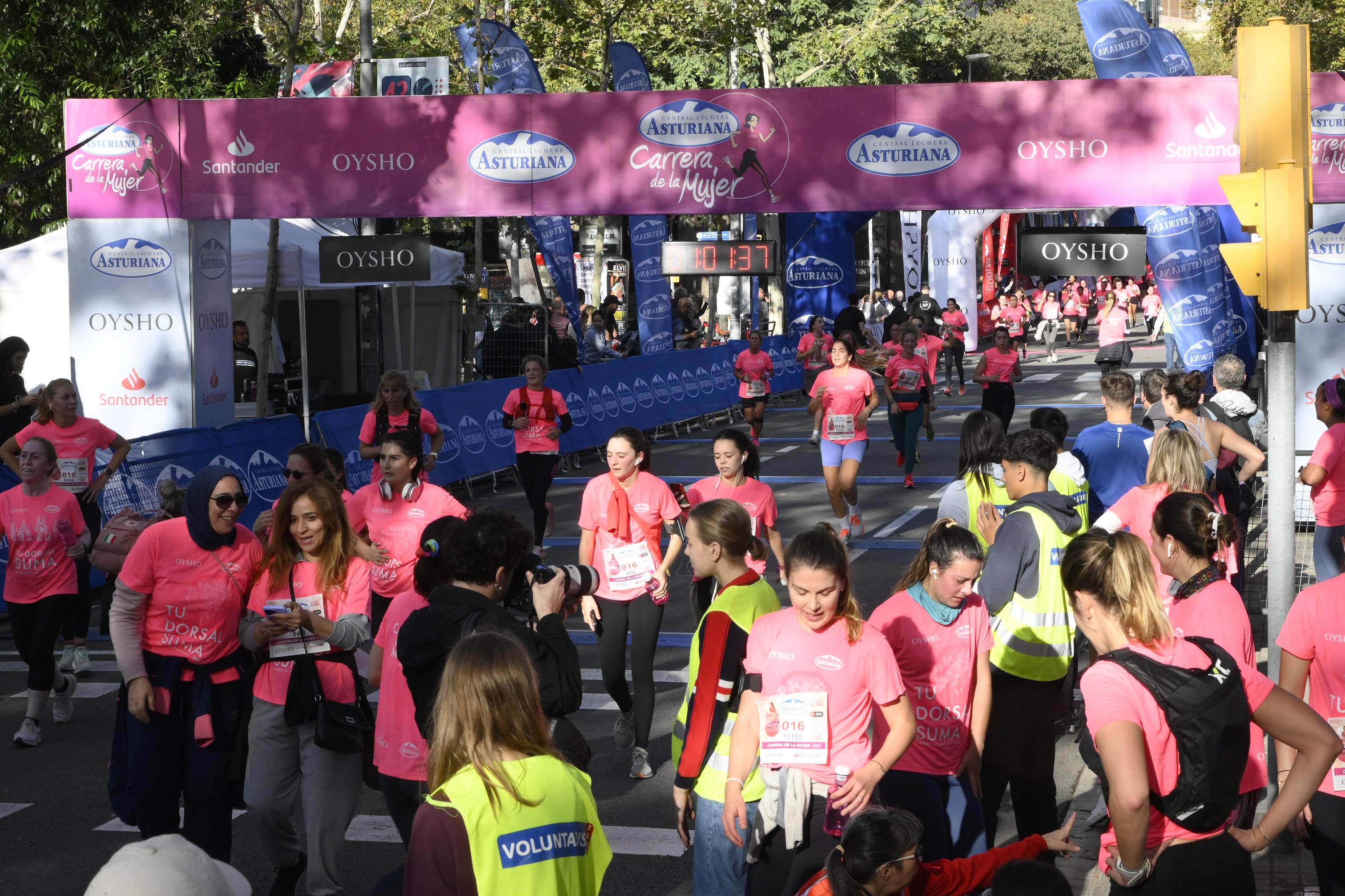 Las mejores fotos de la Carrera de la Mujer de Barcelona 2023. 4925