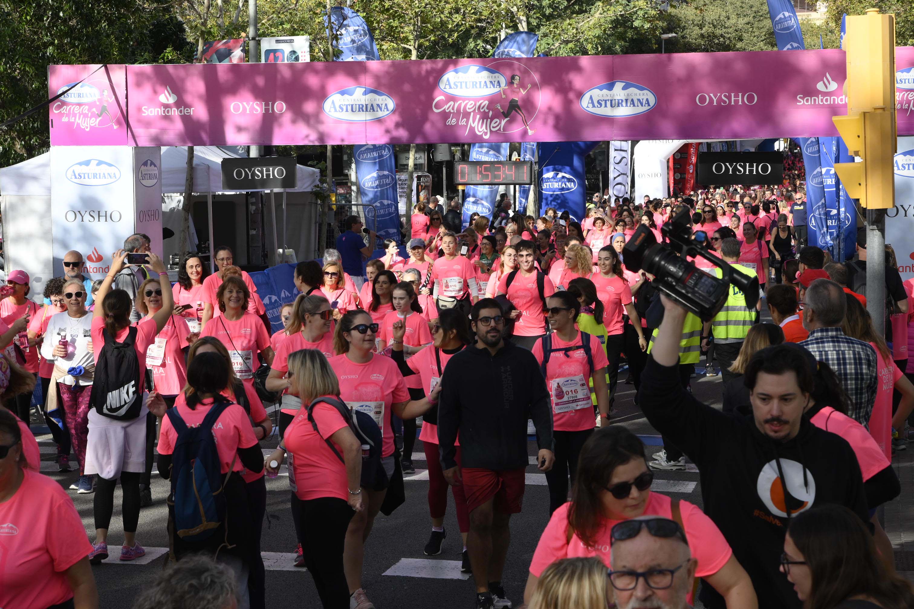 Las mejores fotos de la Carrera de la Mujer de Barcelona 2023. 6399