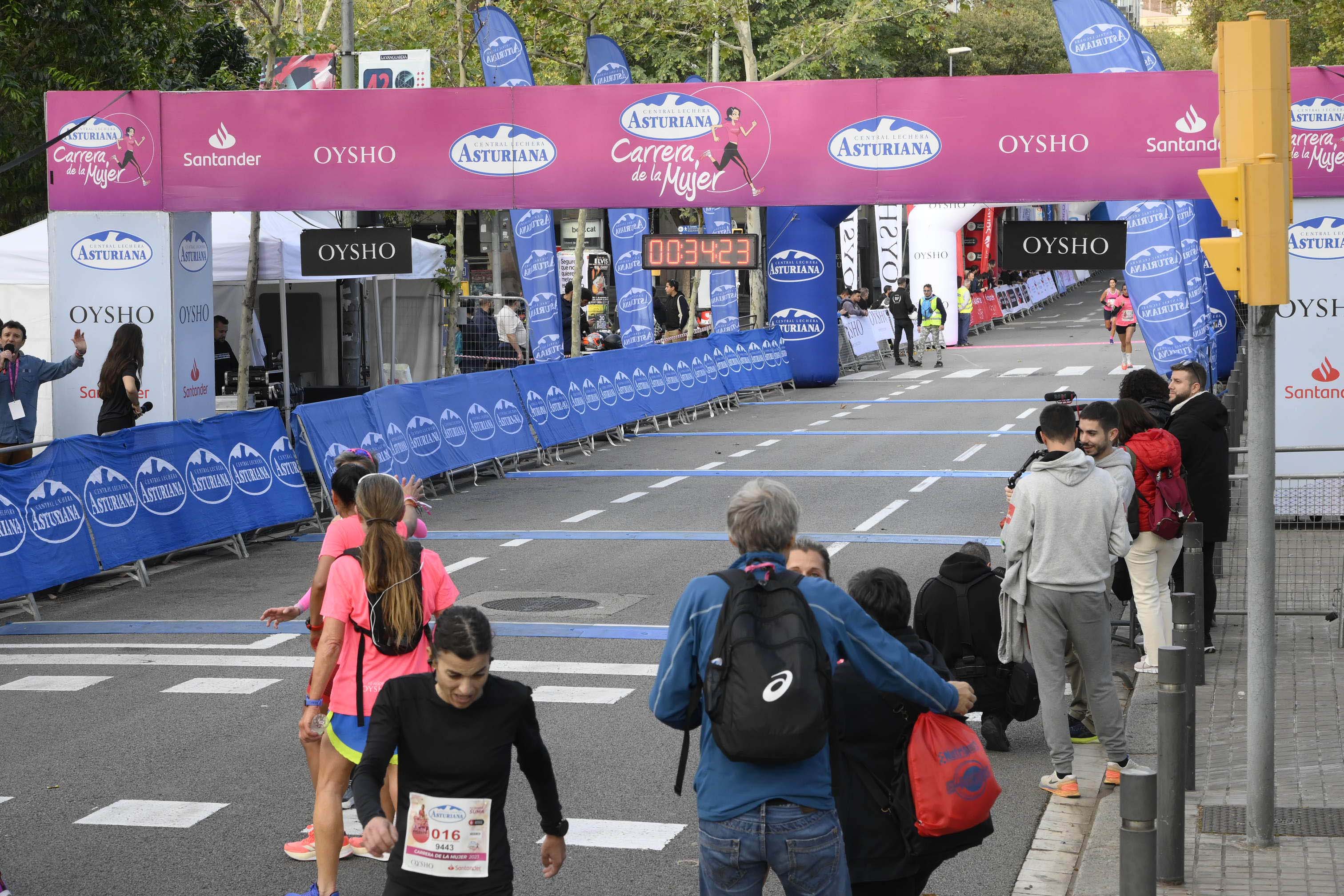 Las mejores fotos de la Carrera de la Mujer de Barcelona 2023. 4120