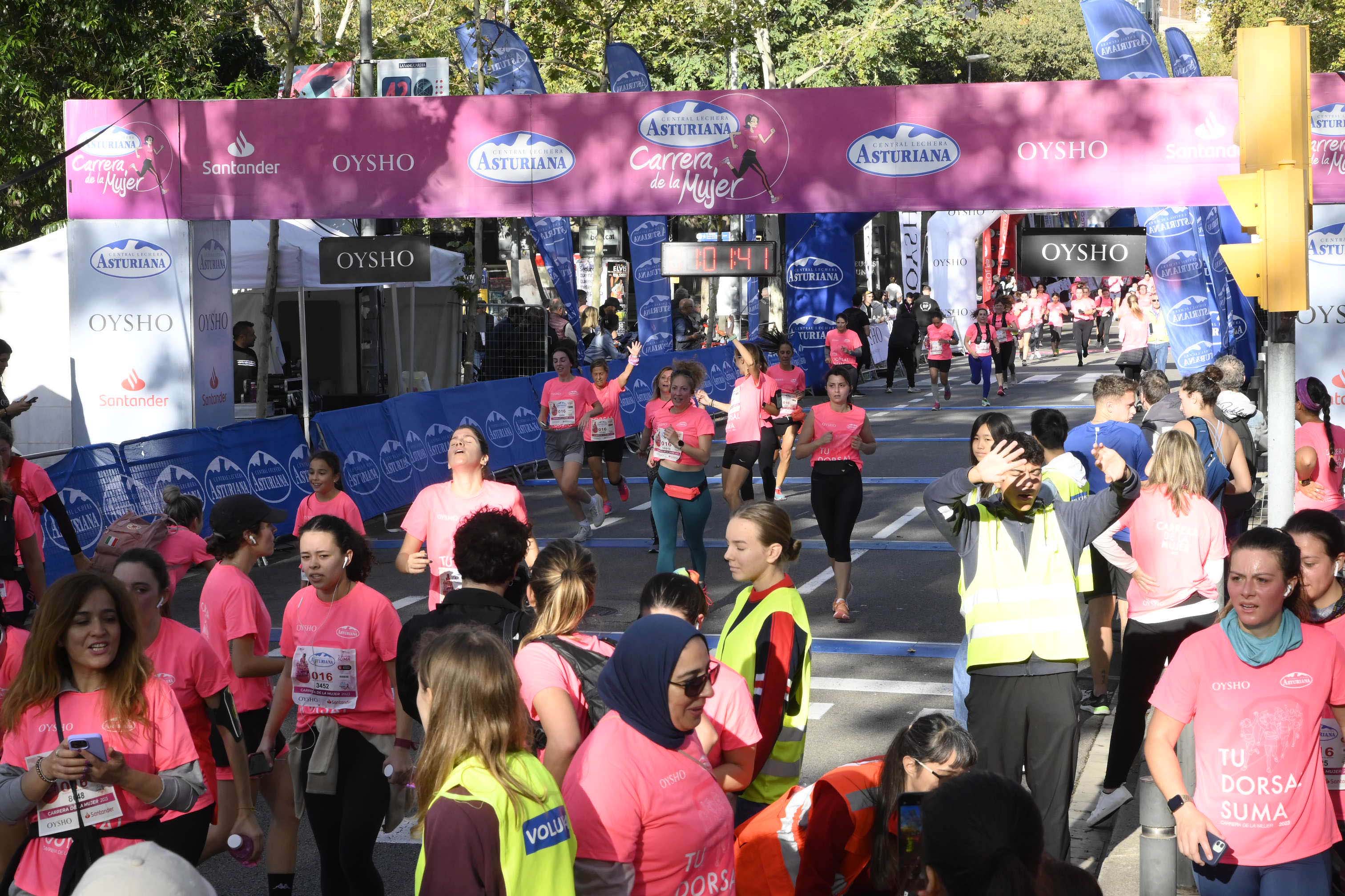 Las mejores fotos de la Carrera de la Mujer de Barcelona 2023. 4927