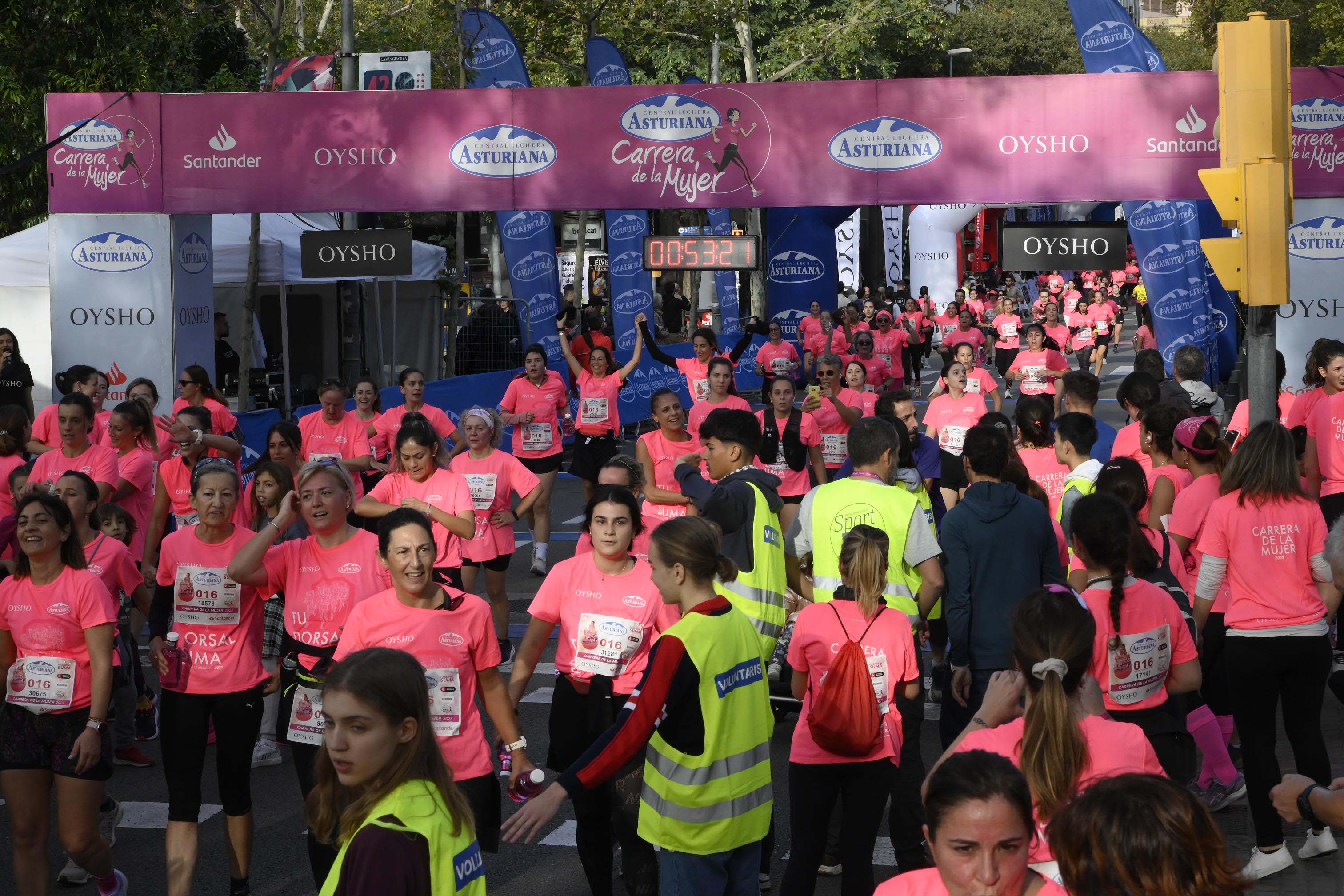 Las mejores fotos de la Carrera de la Mujer de Barcelona 2023. 4677