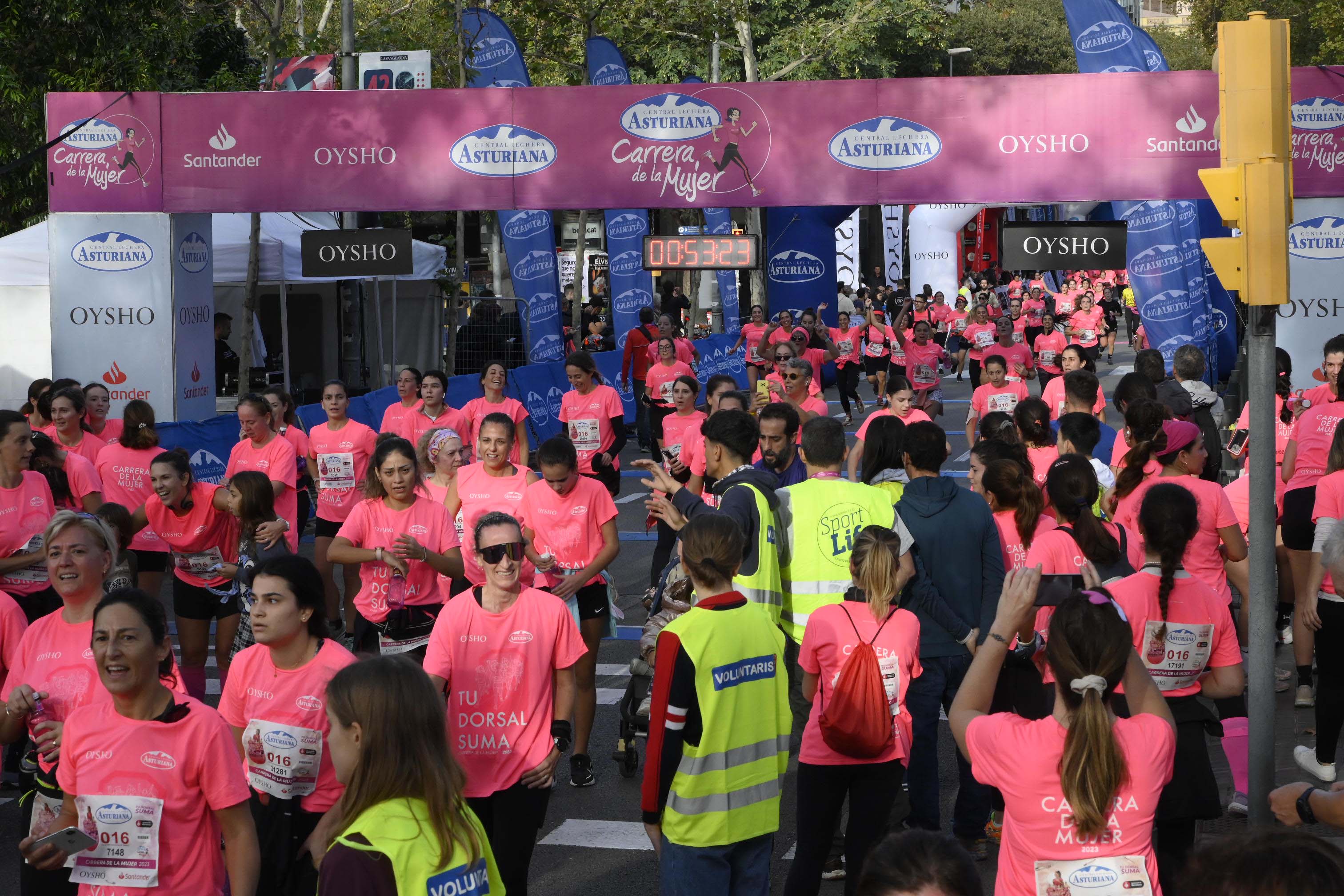 Las mejores fotos de la Carrera de la Mujer de Barcelona 2023. 4678