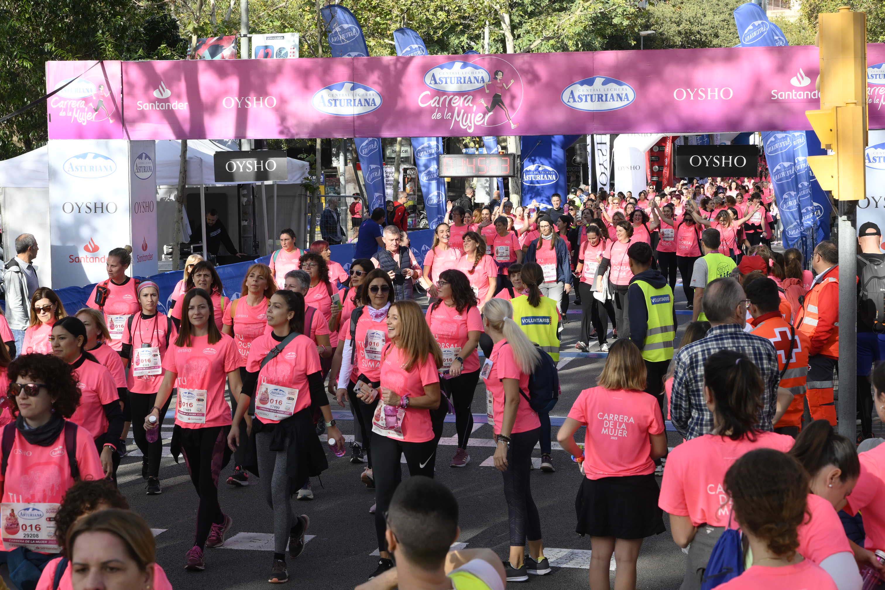 Las mejores fotos de la Carrera de la Mujer de Barcelona 2023. 6154
