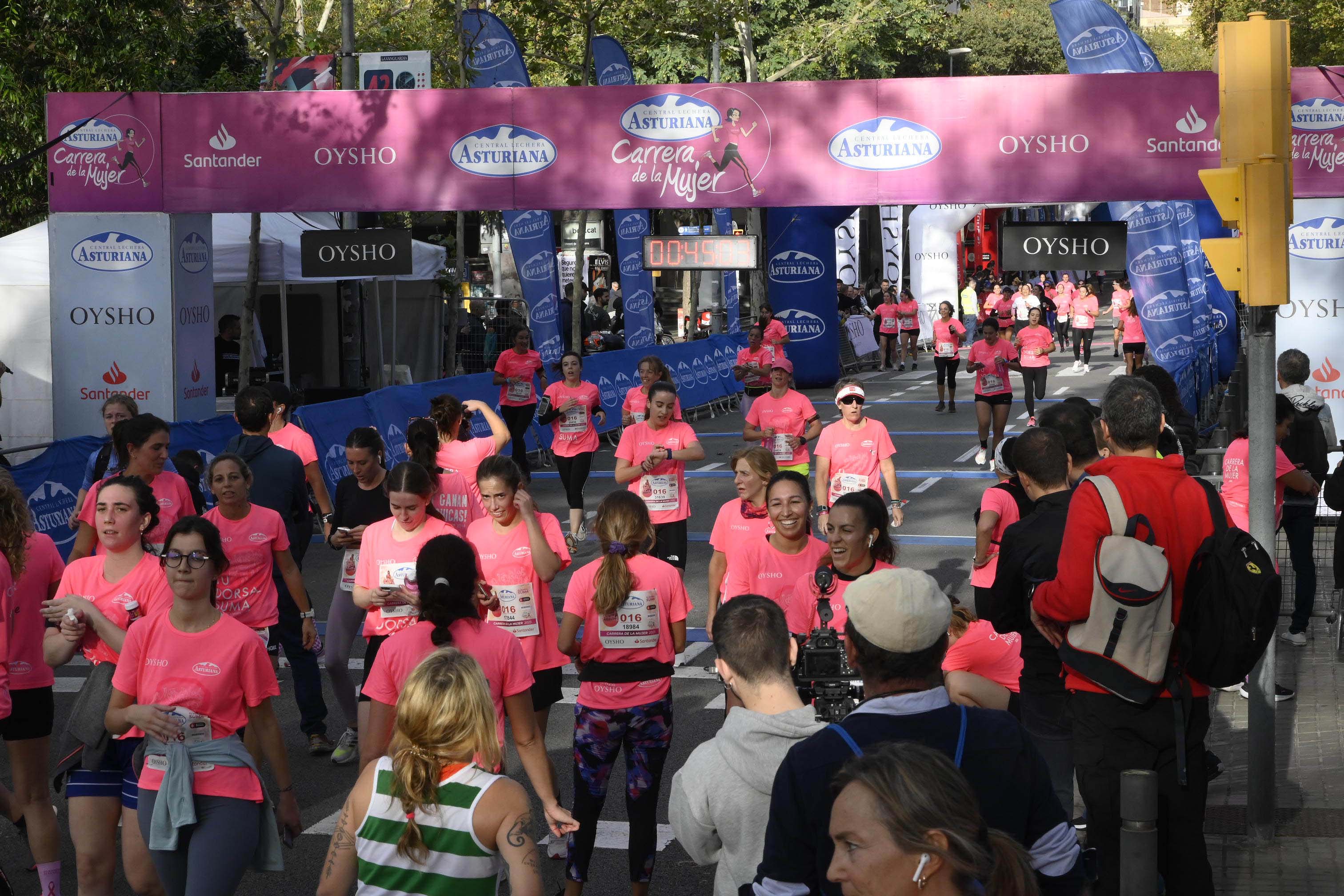 Las mejores fotos de la Carrera de la Mujer de Barcelona 2023. 4428