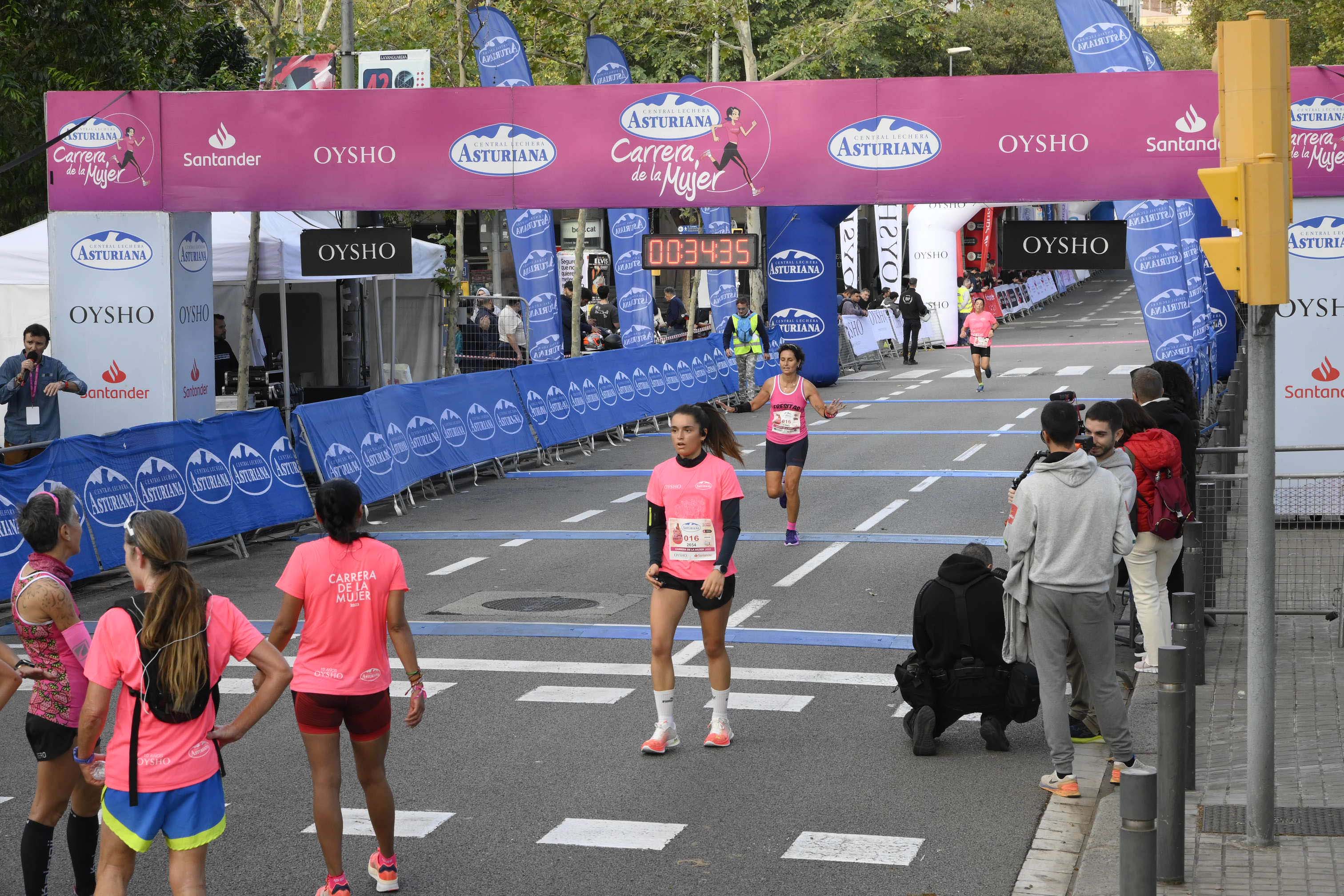 Las mejores fotos de la Carrera de la Mujer de Barcelona 2023. 4126