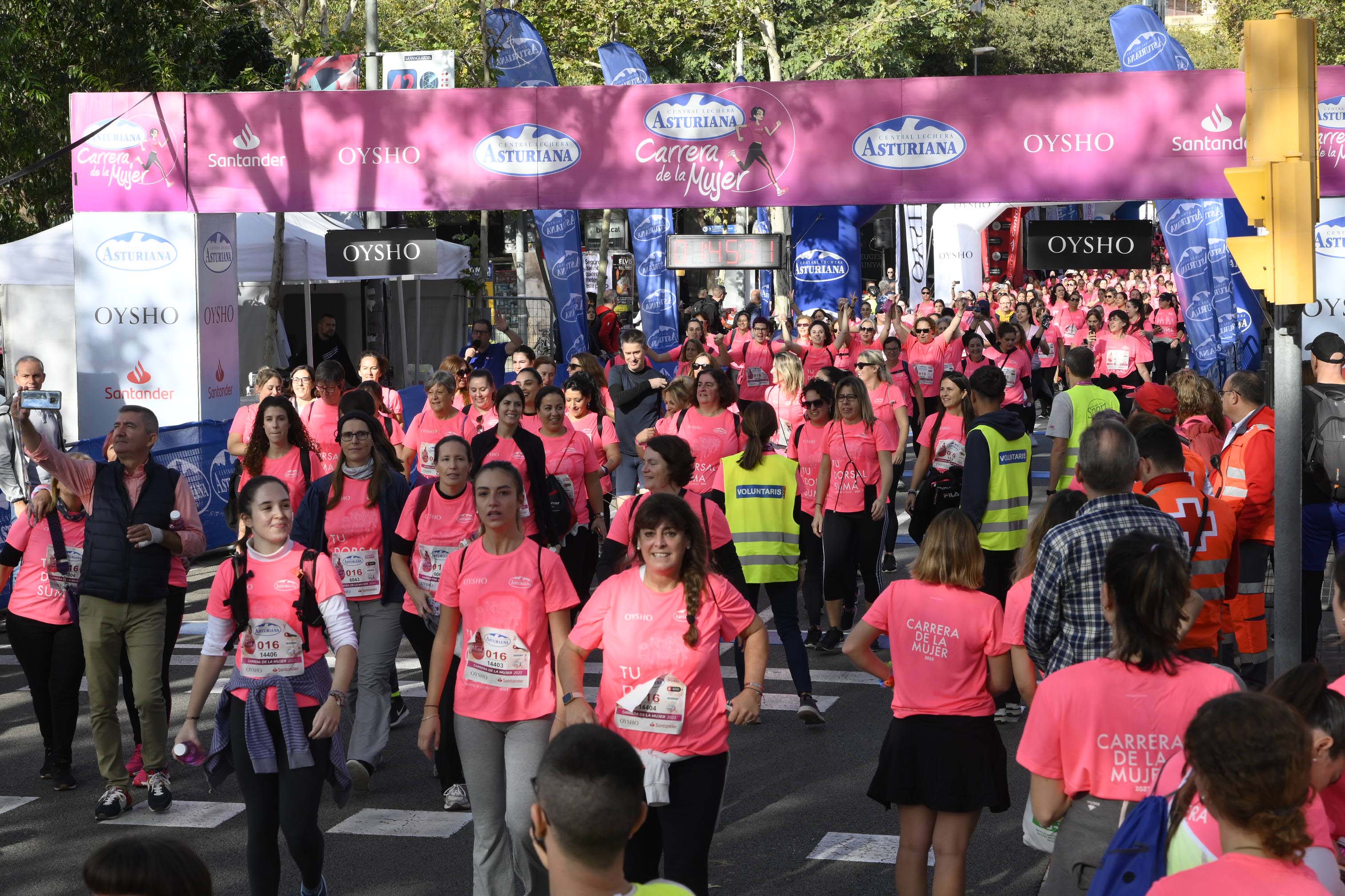 Las mejores fotos de la Carrera de la Mujer de Barcelona 2023. 6158