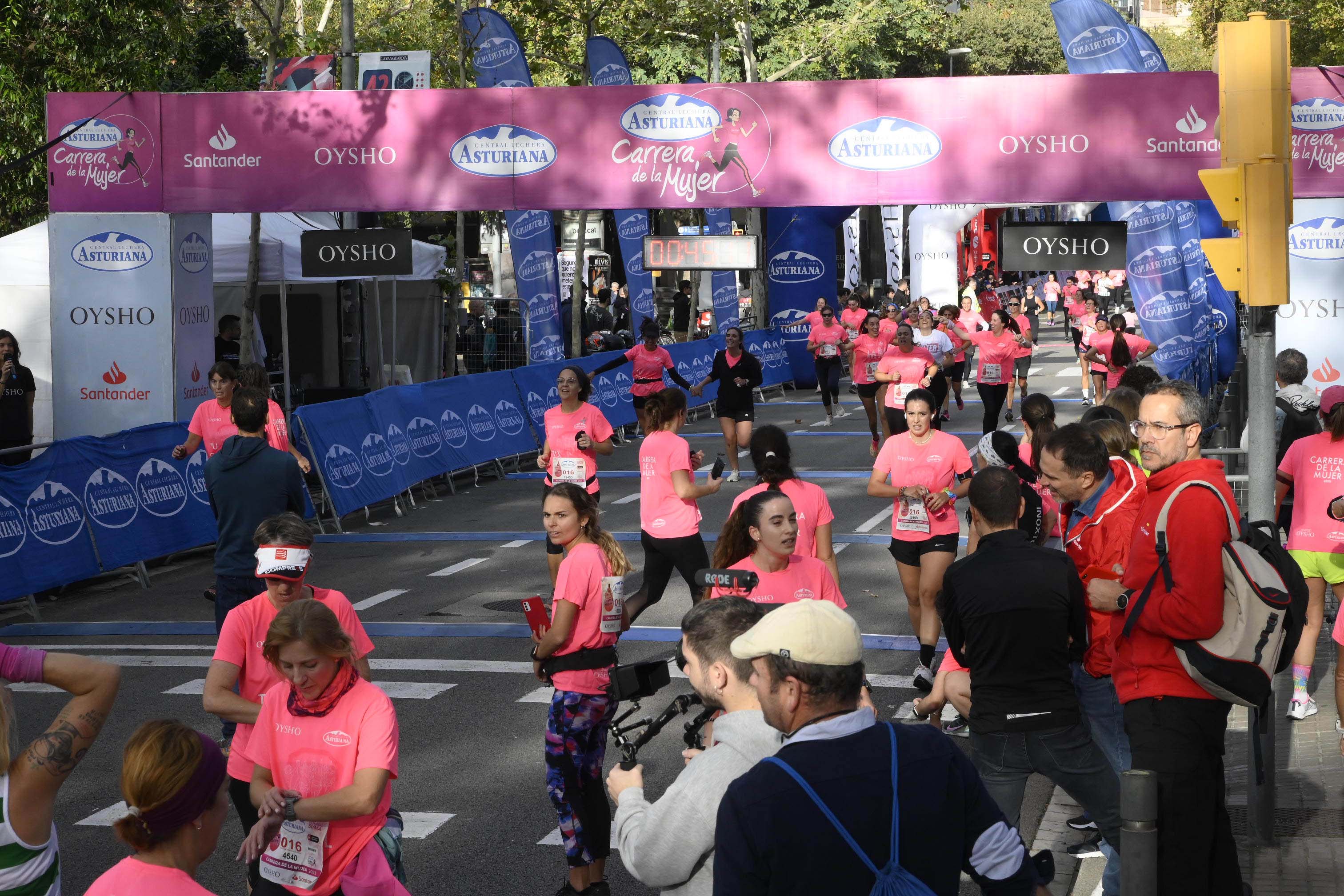 Las mejores fotos de la Carrera de la Mujer de Barcelona 2023. 4432