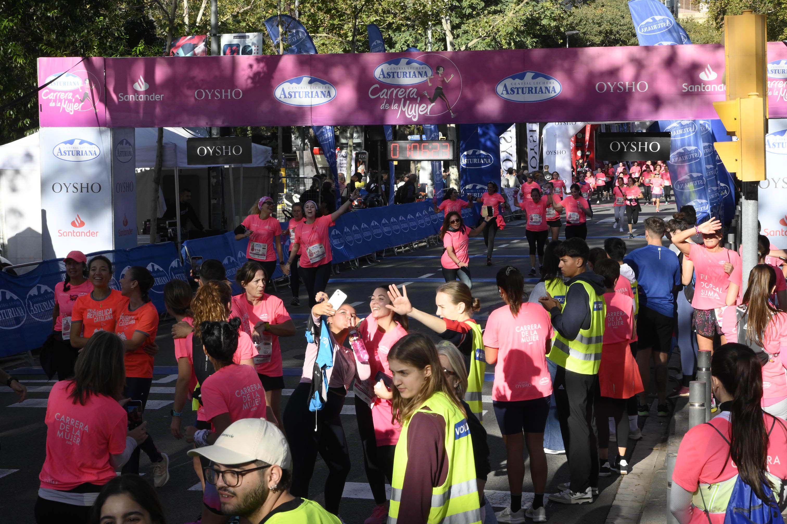 Las mejores fotos de la Carrera de la Mujer de Barcelona 2023. 5068