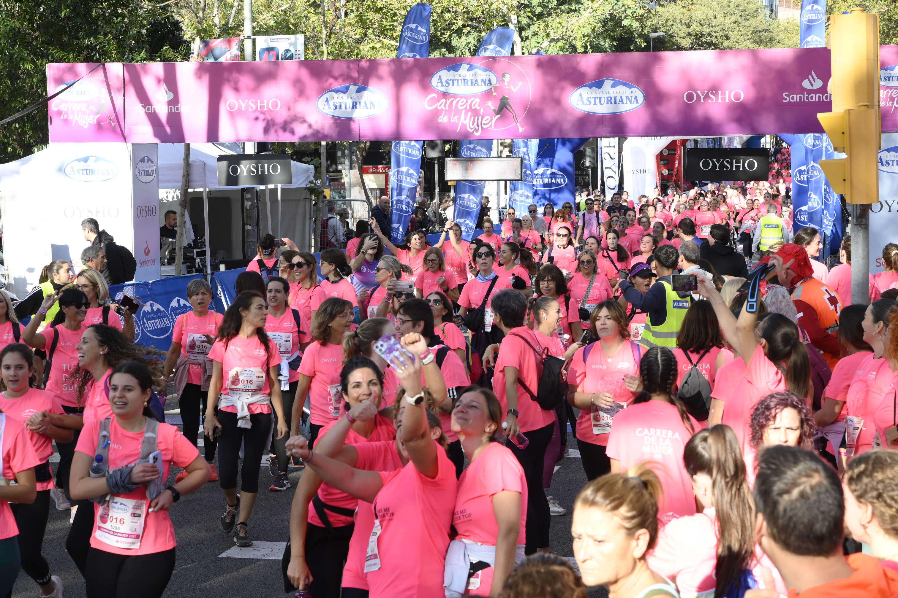 Las mejores fotos de la Carrera de la Mujer de Barcelona 2023. 5664
