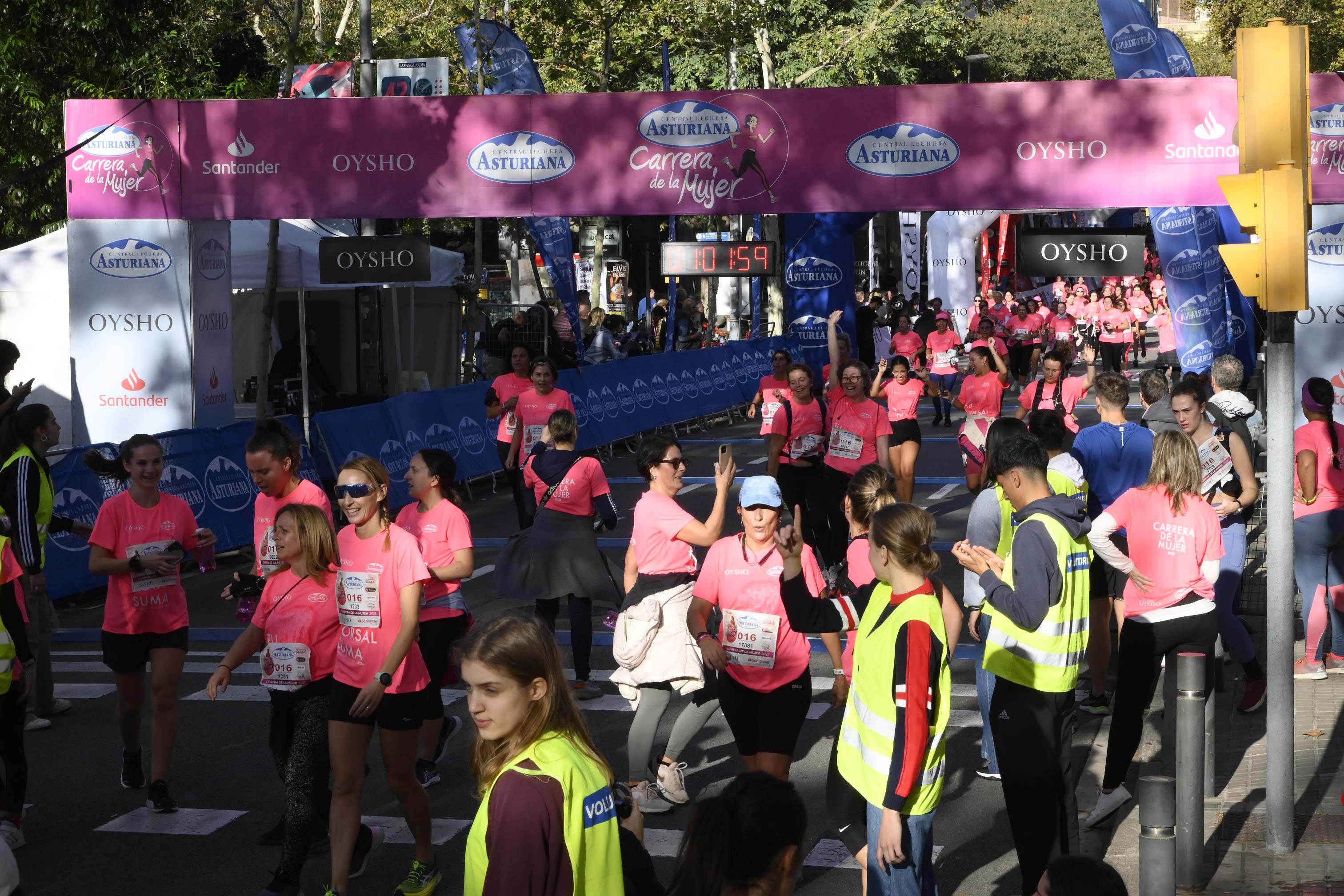 Las mejores fotos de la Carrera de la Mujer de Barcelona 2023. 4936