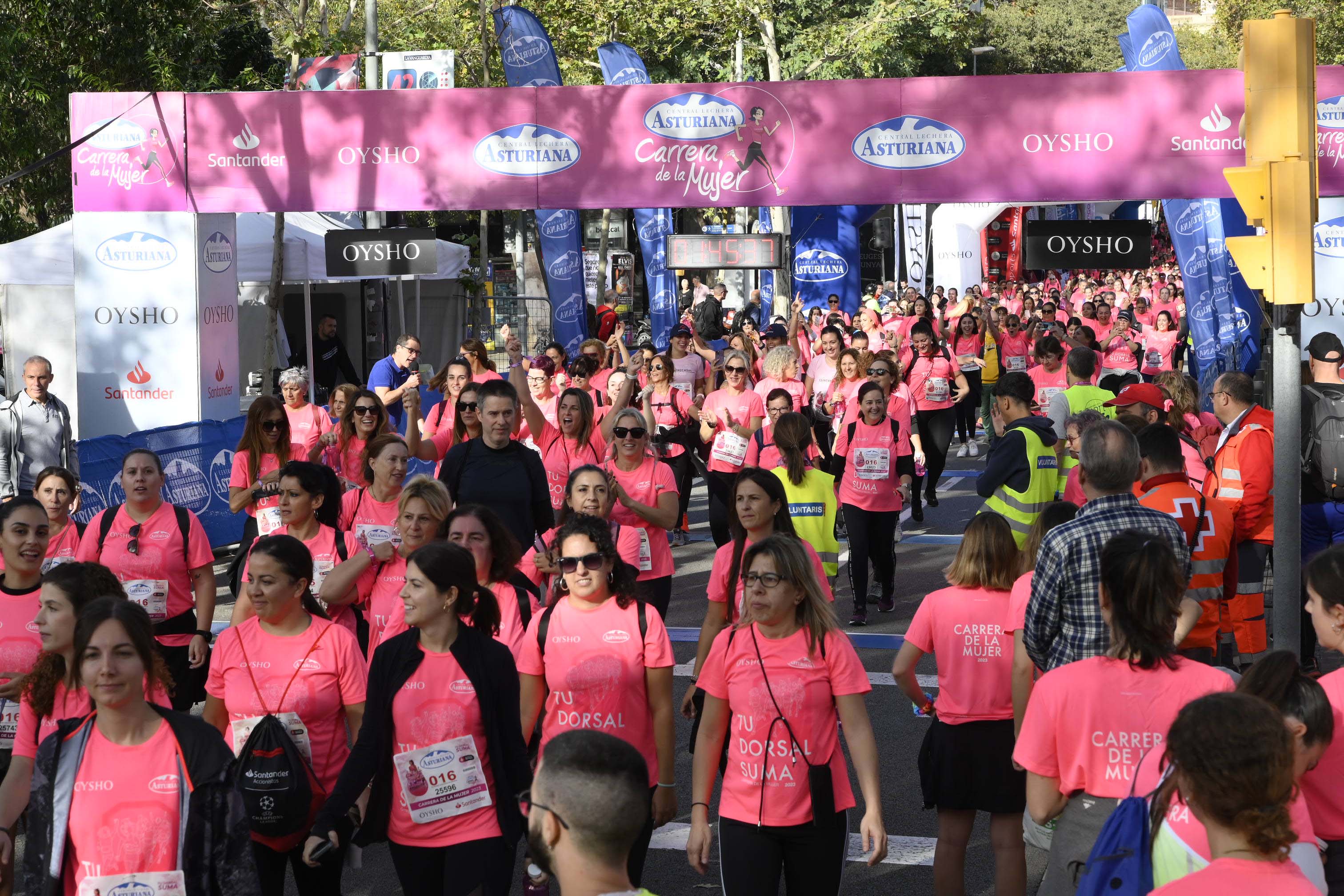 Las mejores fotos de la Carrera de la Mujer de Barcelona 2023. 6161