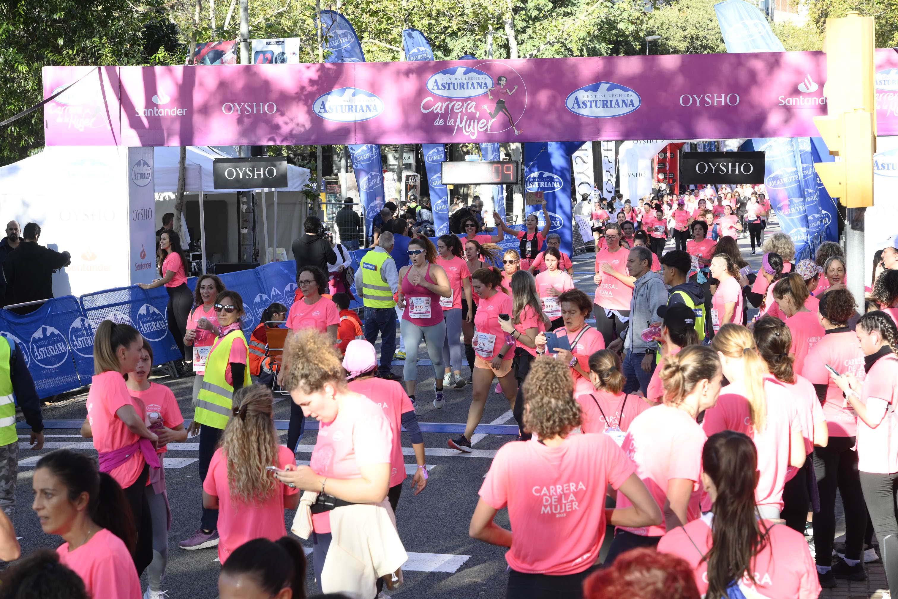 Las mejores fotos de la Carrera de la Mujer de Barcelona 2023. 5317