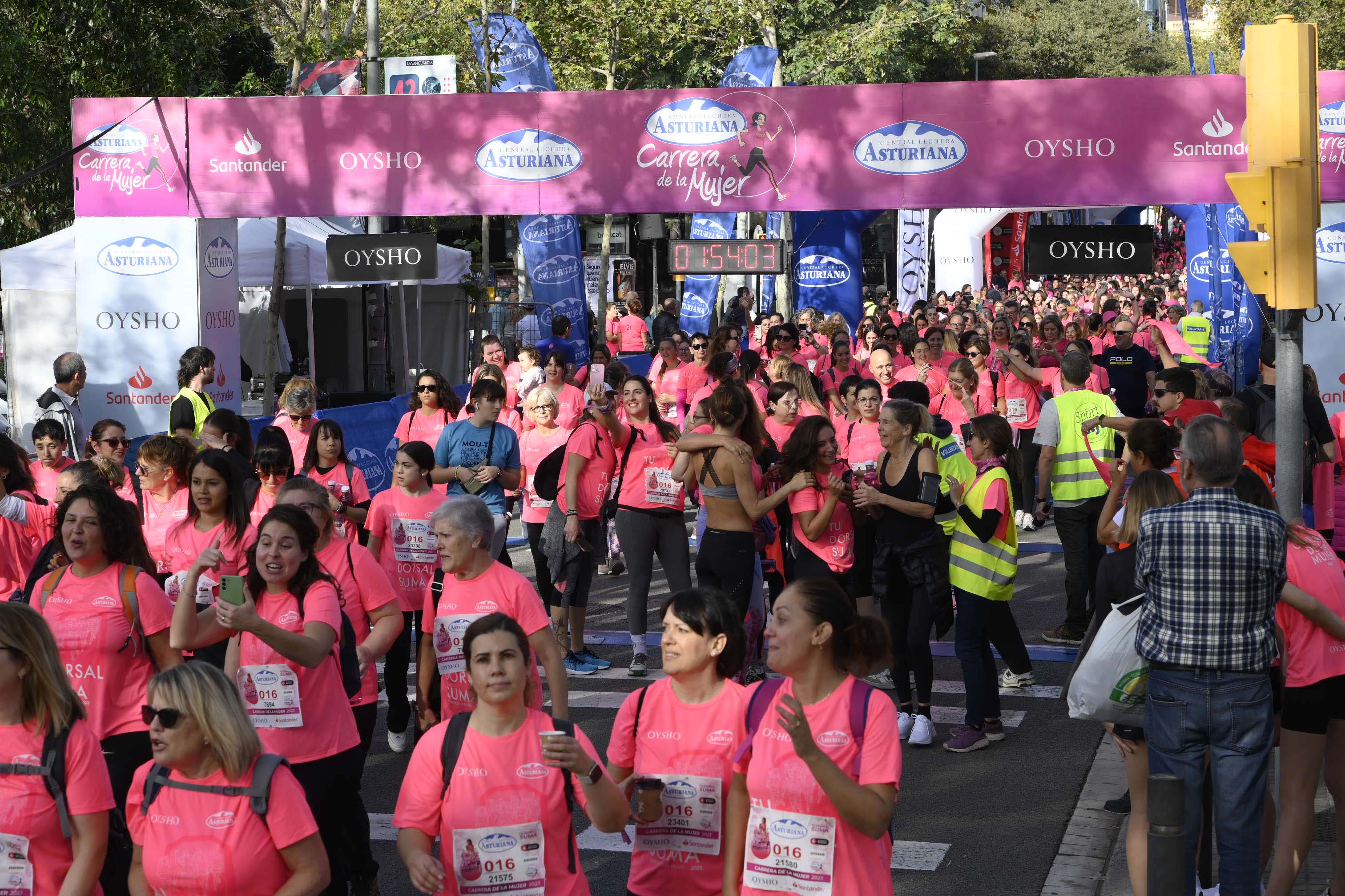 Las mejores fotos de la Carrera de la Mujer de Barcelona 2023. 6410