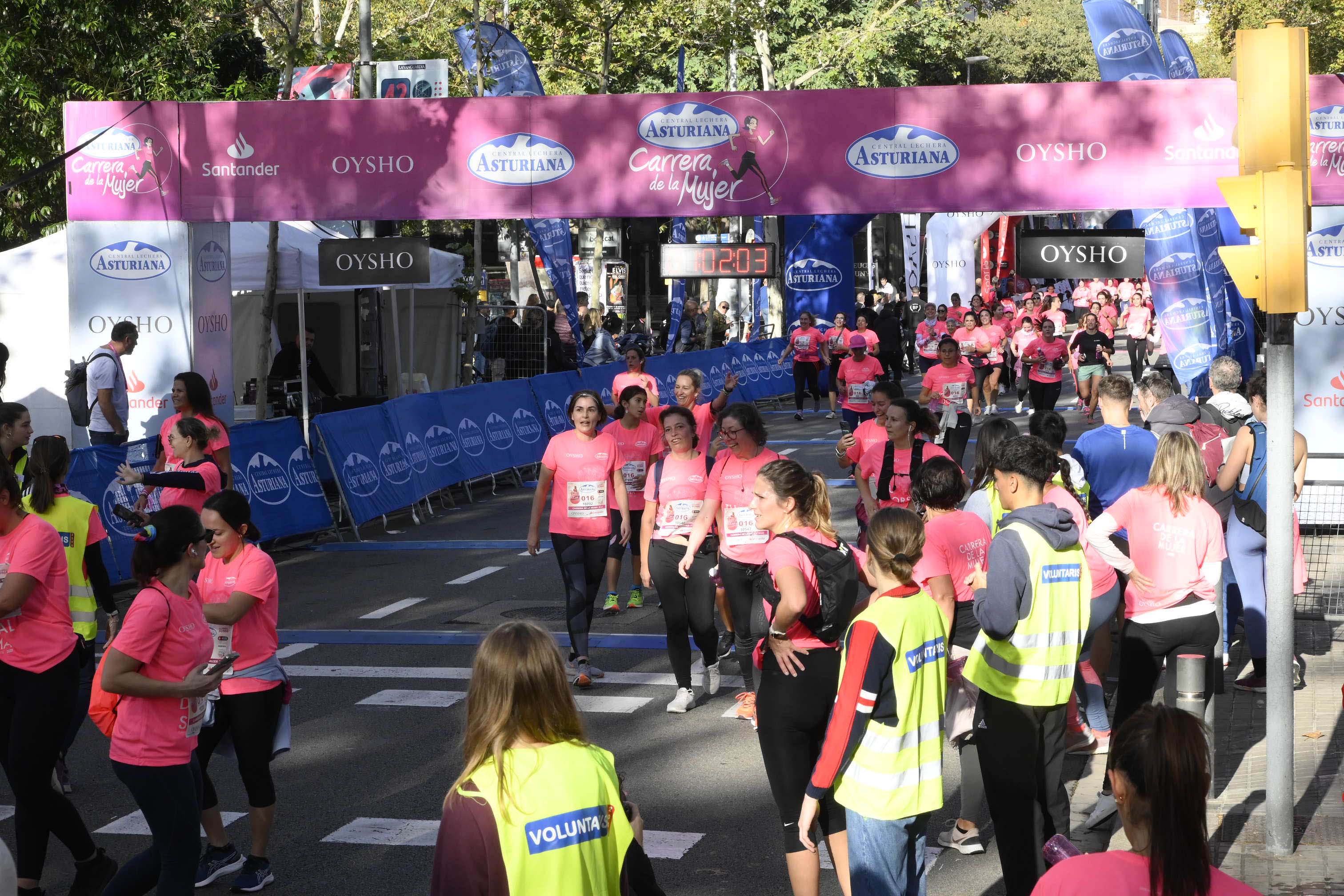 Las mejores fotos de la Carrera de la Mujer de Barcelona 2023. 4938