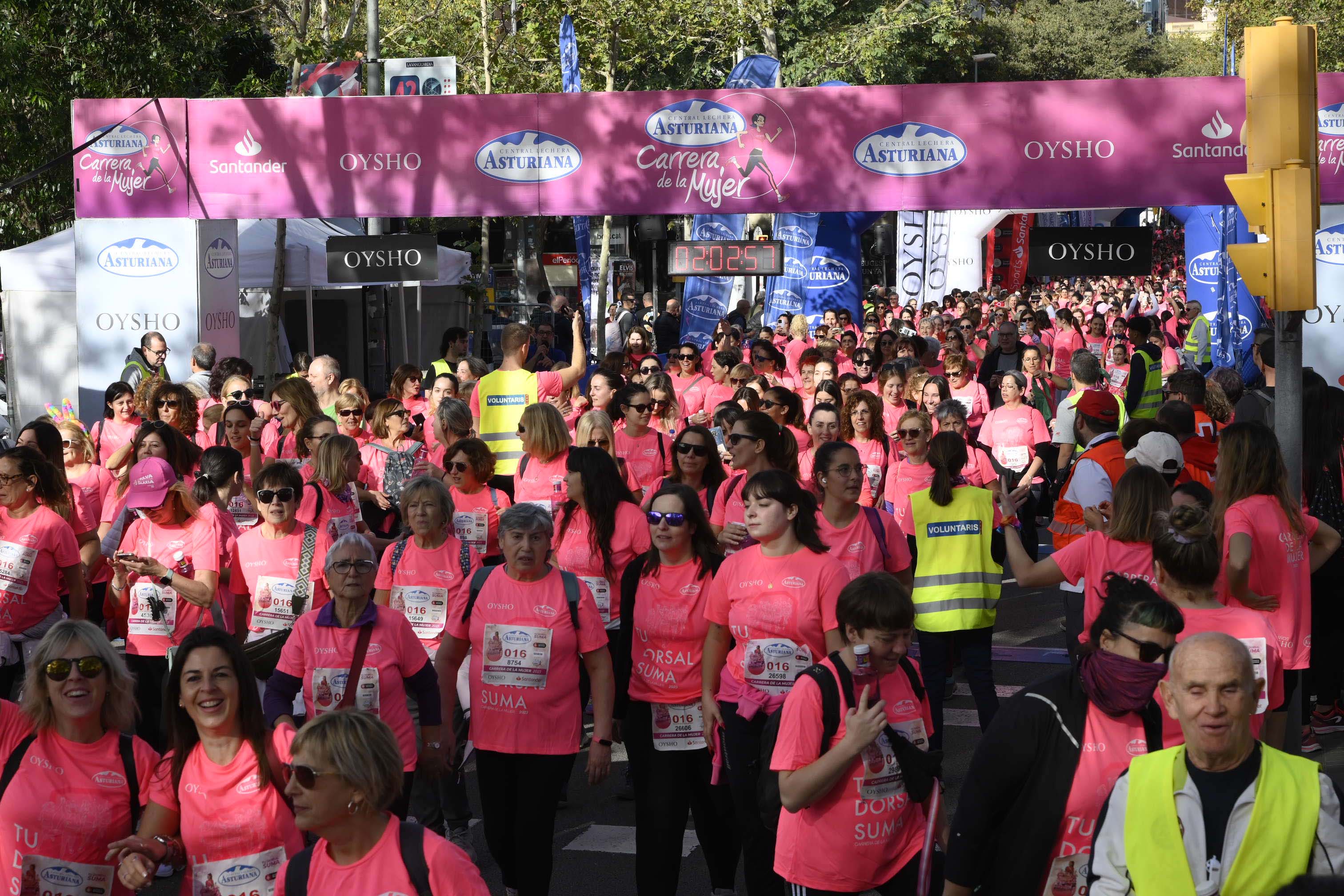 Las mejores fotos de la Carrera de la Mujer de Barcelona 2023. 6658
