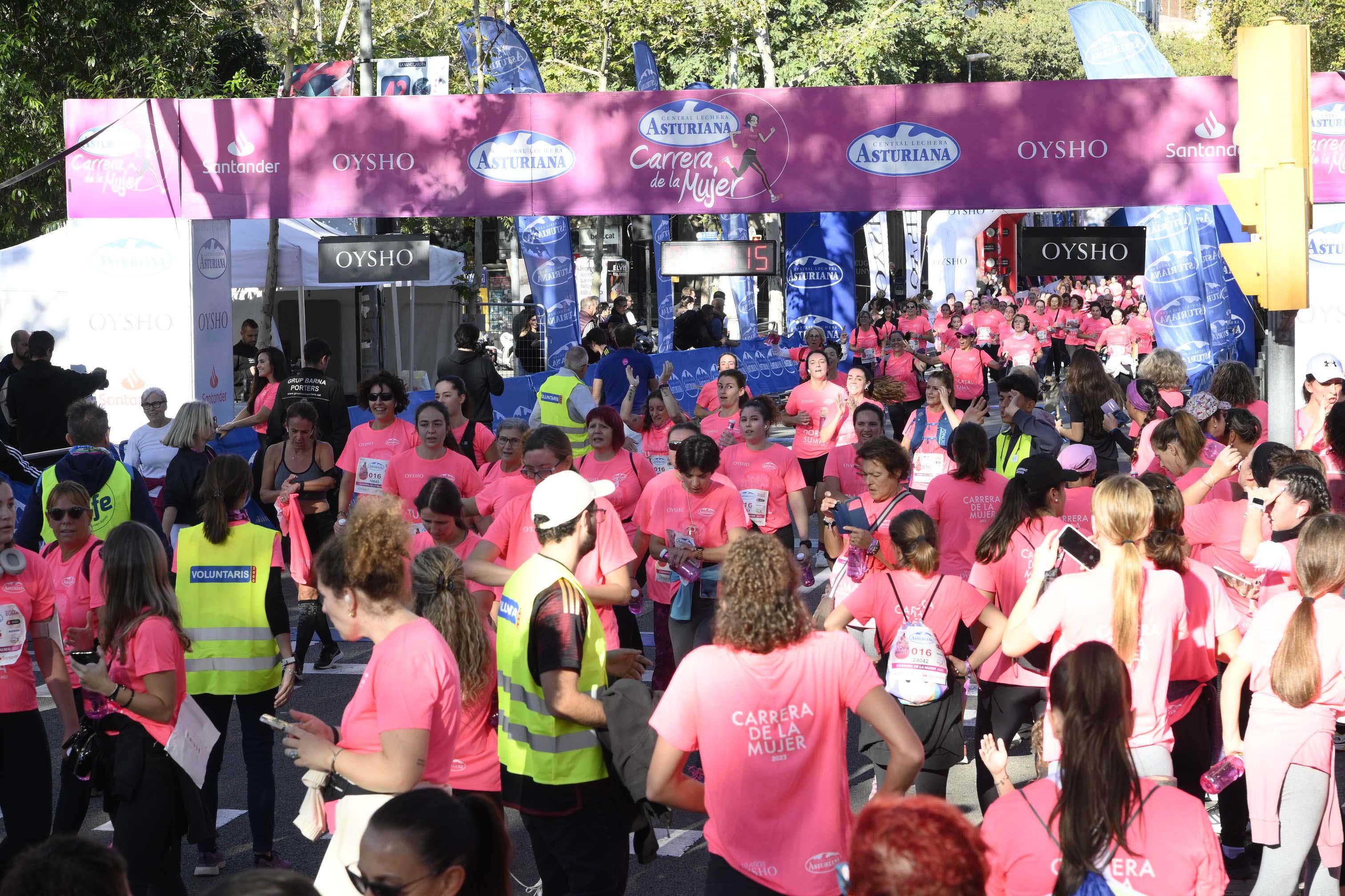 Las mejores fotos de la Carrera de la Mujer de Barcelona 2023. 5320
