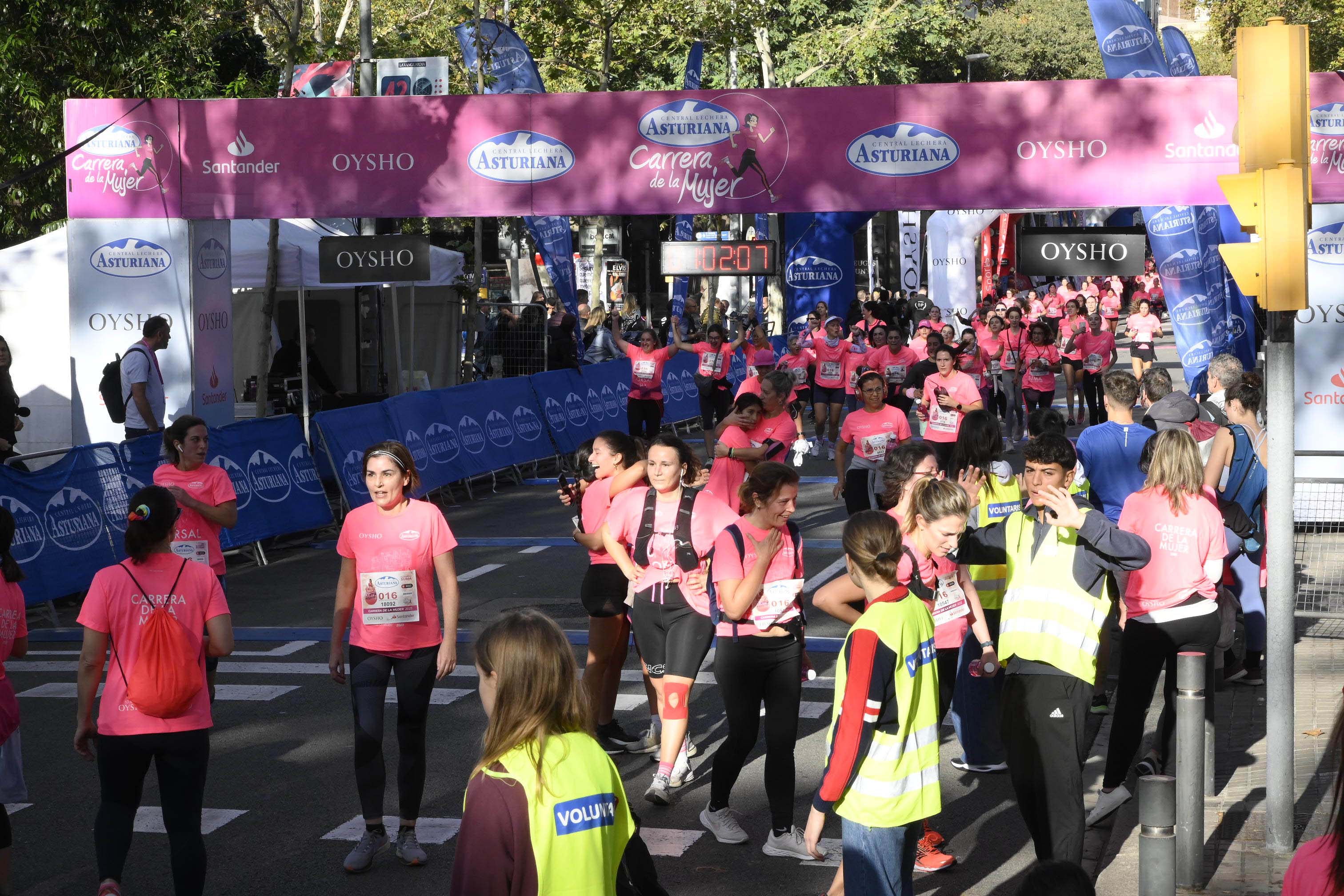 Las mejores fotos de la Carrera de la Mujer de Barcelona 2023. 4940