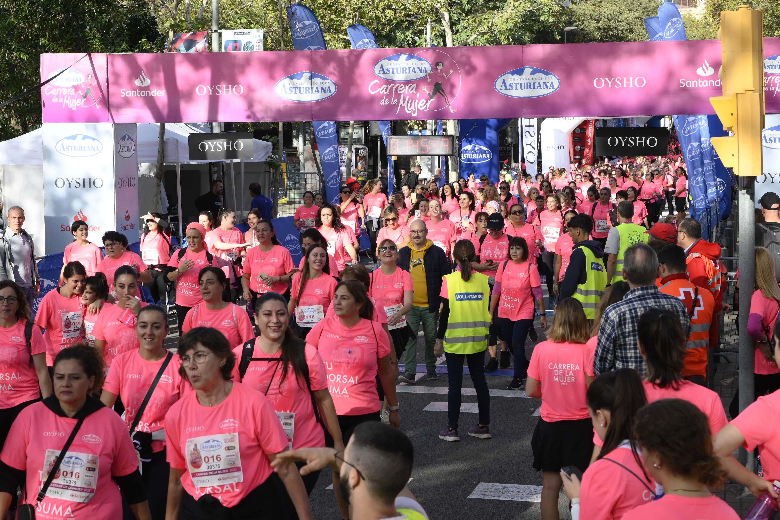 Las mejores fotos de la Carrera de la Mujer de Barcelona 2023. 6167