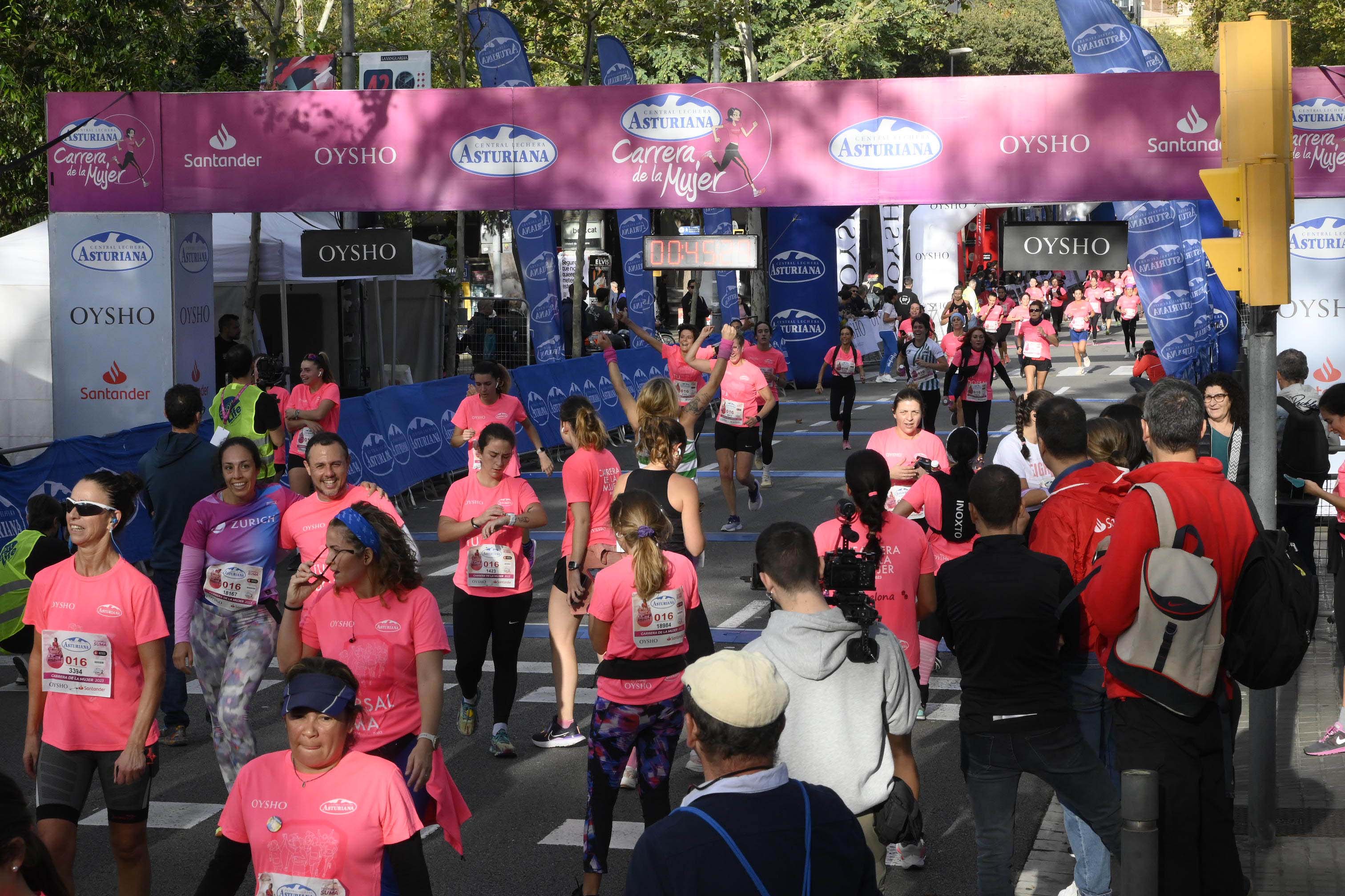 Las mejores fotos de la Carrera de la Mujer de Barcelona 2023. 4441