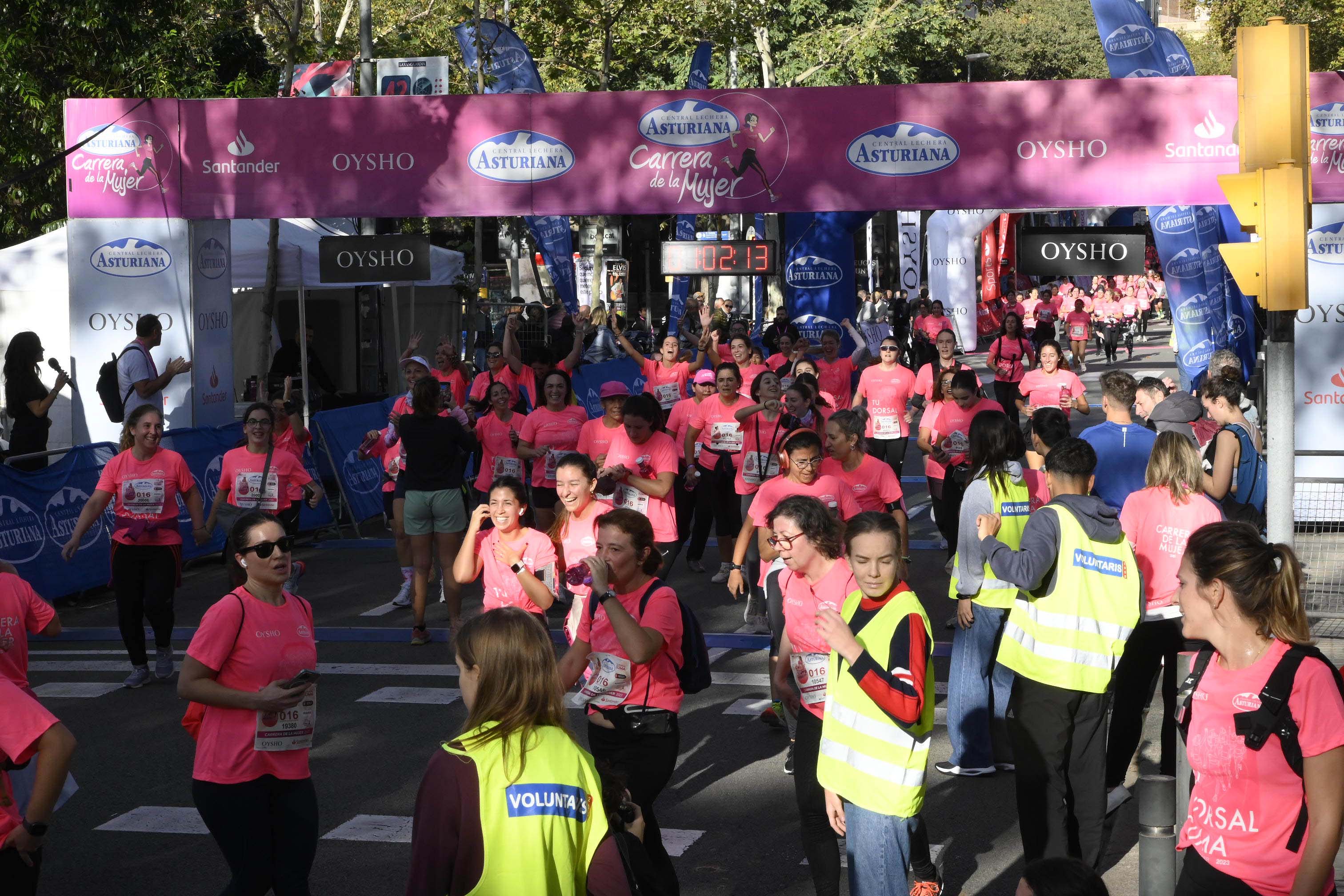 Las mejores fotos de la Carrera de la Mujer de Barcelona 2023. 4943