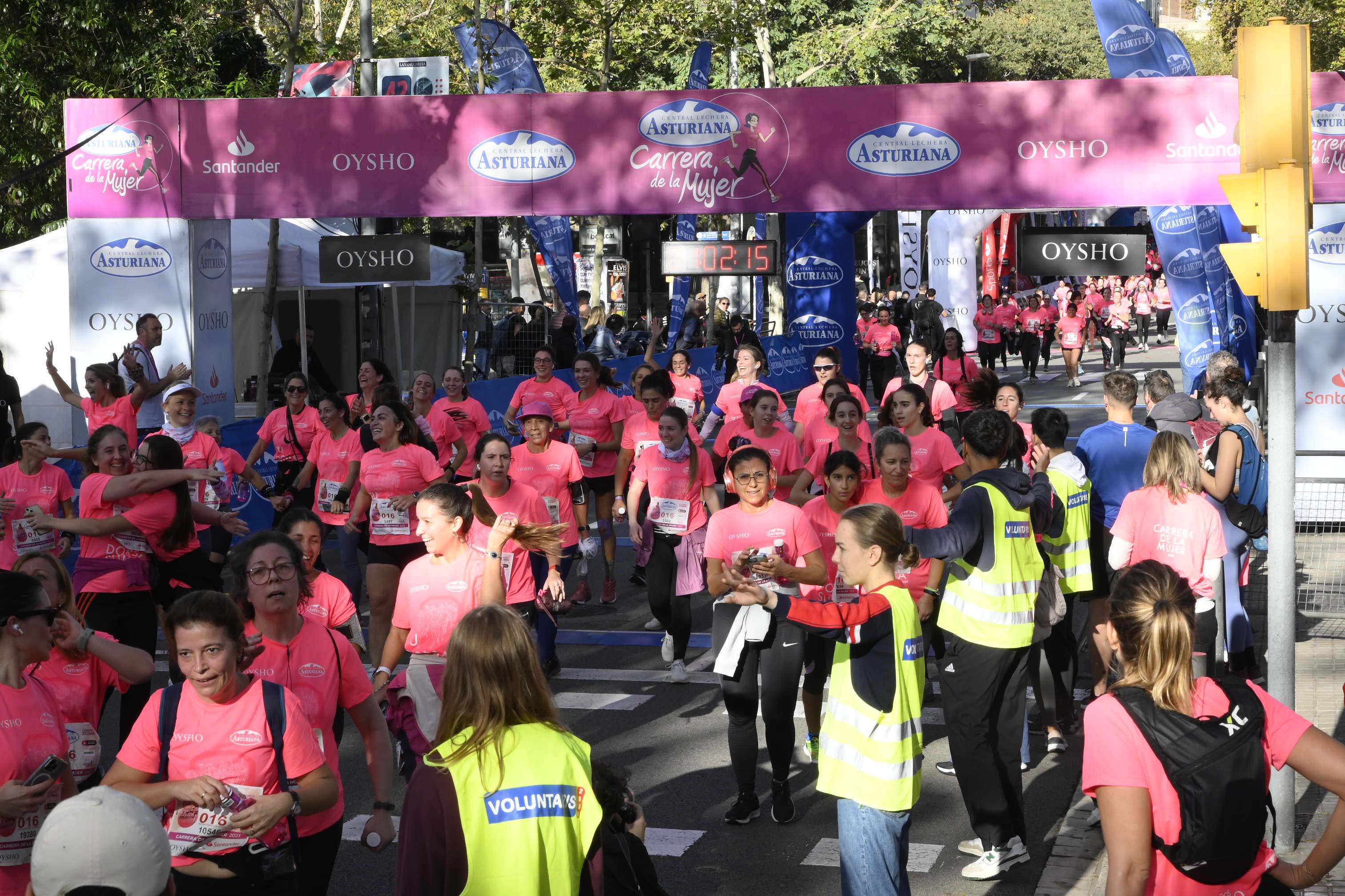 Las mejores fotos de la Carrera de la Mujer de Barcelona 2023. 4944