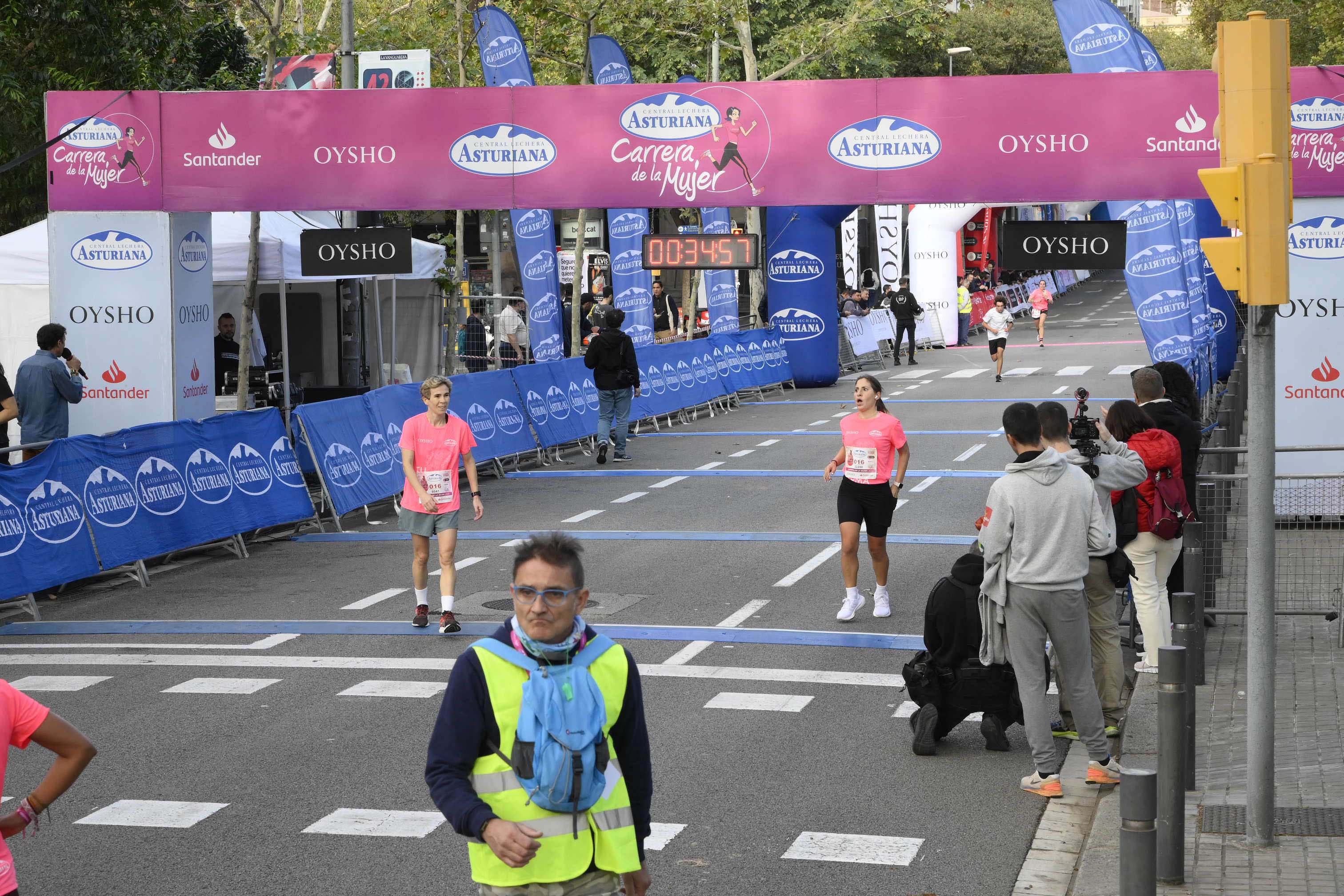 Las mejores fotos de la Carrera de la Mujer de Barcelona 2023. 4137