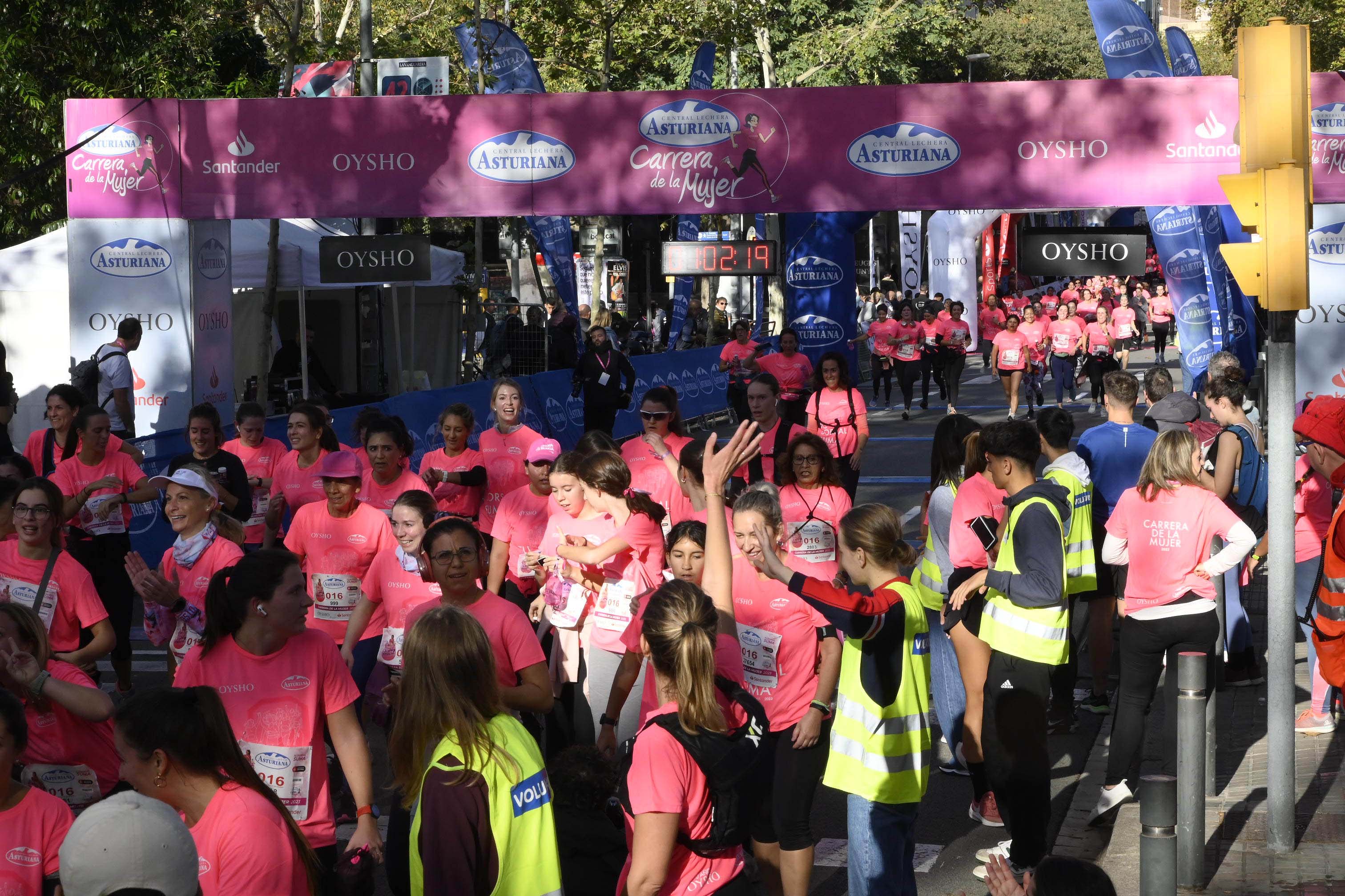 Las mejores fotos de la Carrera de la Mujer de Barcelona 2023. 4946