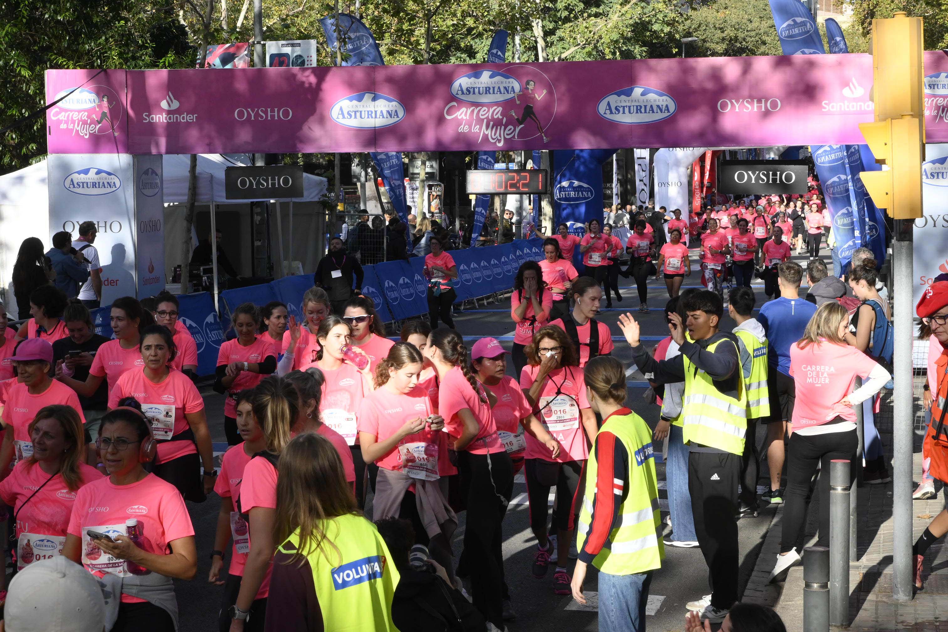 Las mejores fotos de la Carrera de la Mujer de Barcelona 2023. 4947