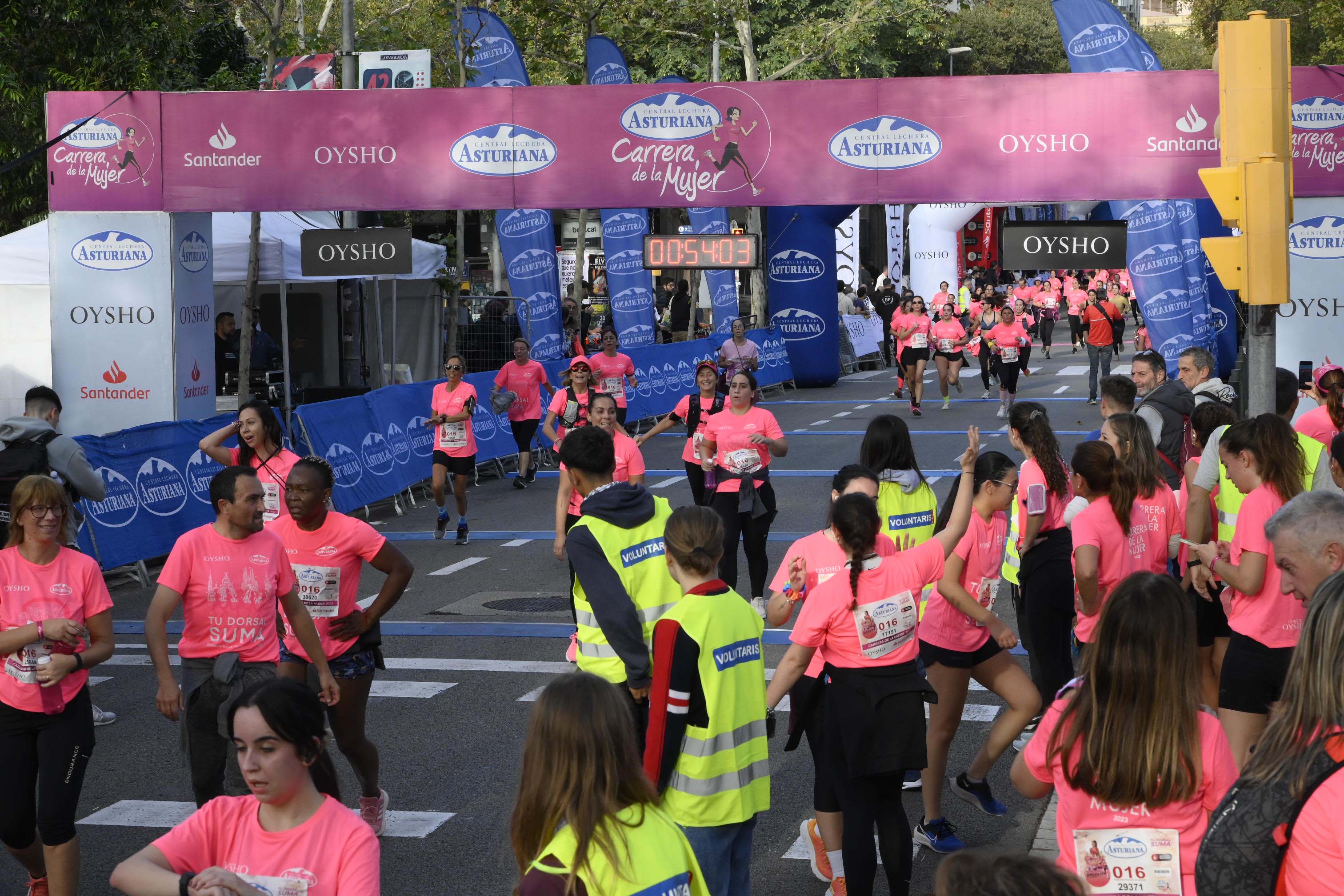 Las mejores fotos de la Carrera de la Mujer de Barcelona 2023. 4698