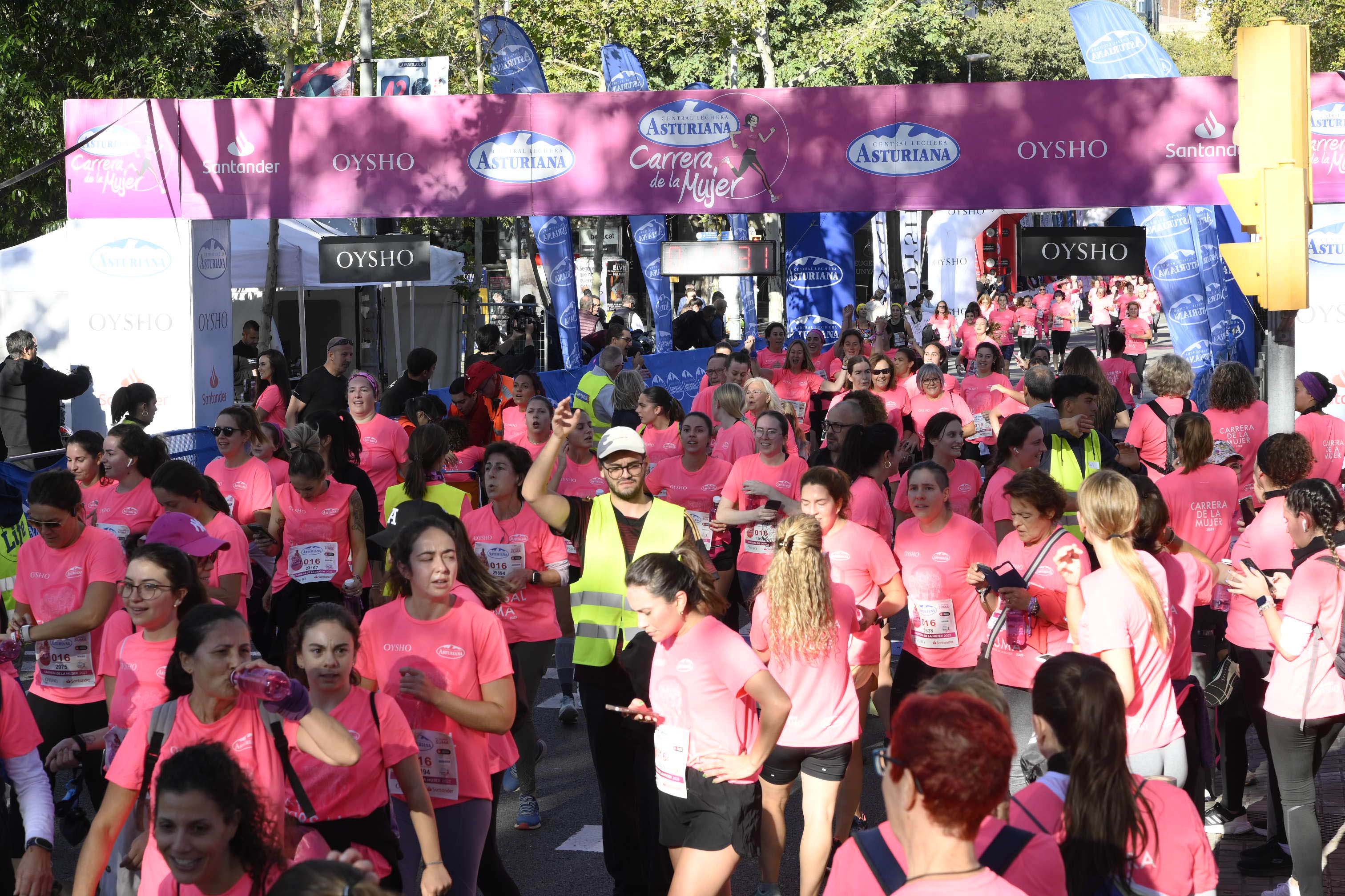 Las mejores fotos de la Carrera de la Mujer de Barcelona 2023. 5328