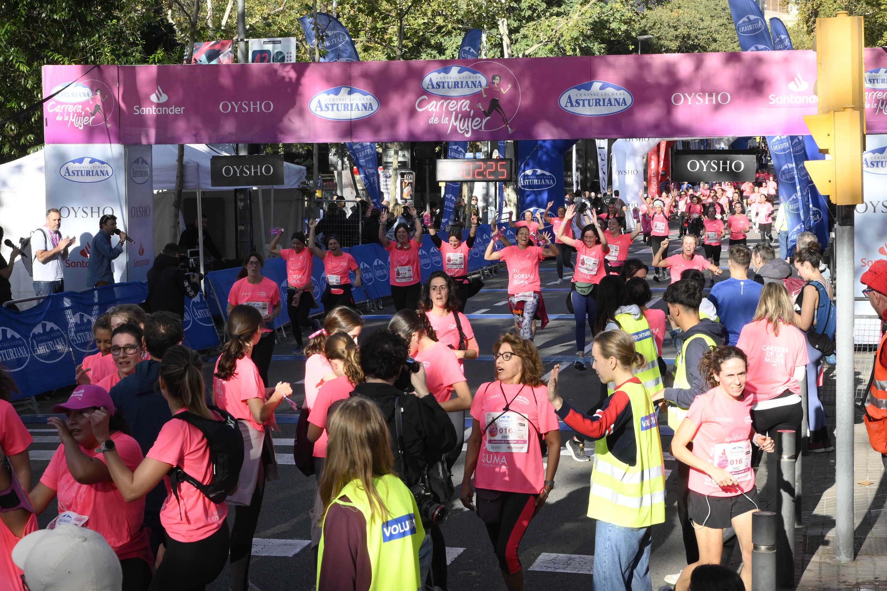 Las mejores fotos de la Carrera de la Mujer de Barcelona 2023. 4949