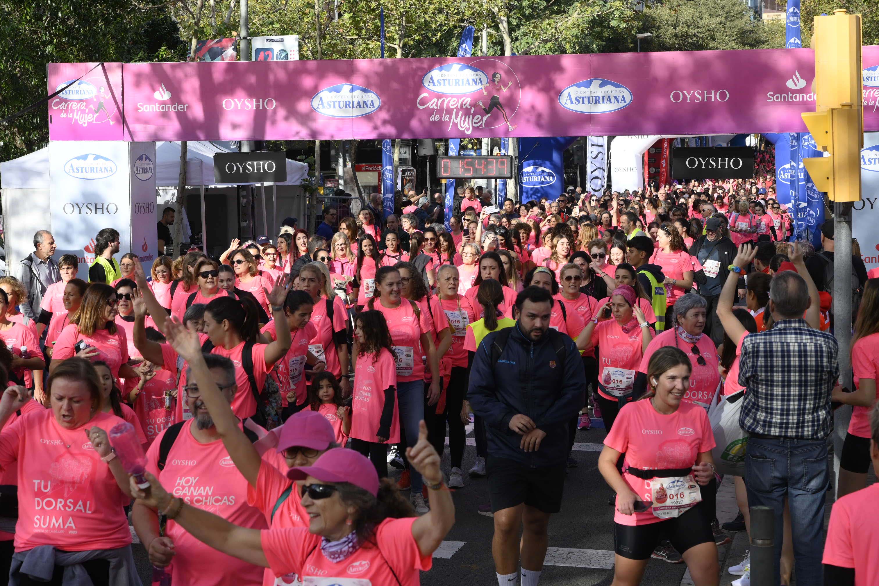 Las mejores fotos de la Carrera de la Mujer de Barcelona 2023. 6423