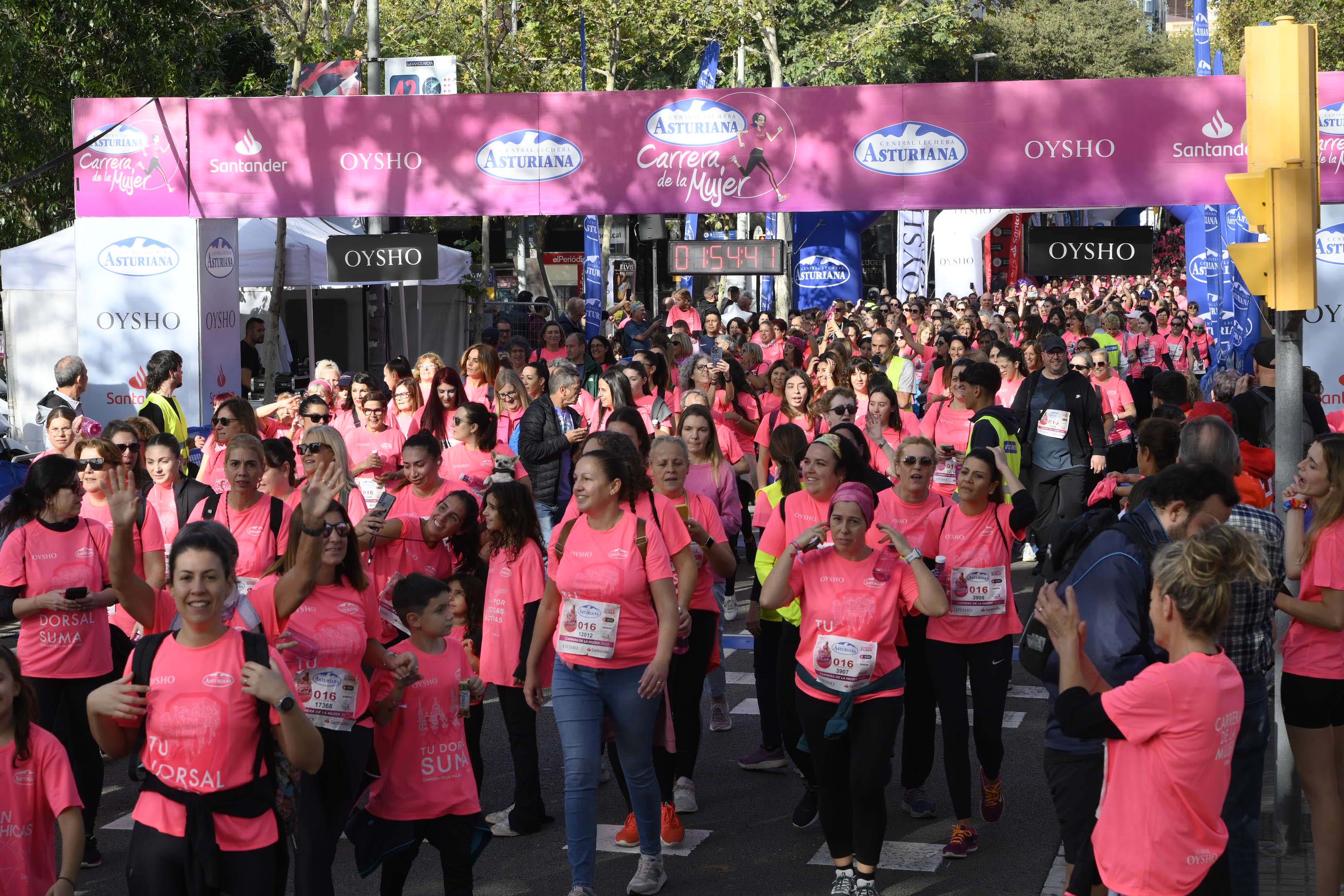 Las mejores fotos de la Carrera de la Mujer de Barcelona 2023. 6424