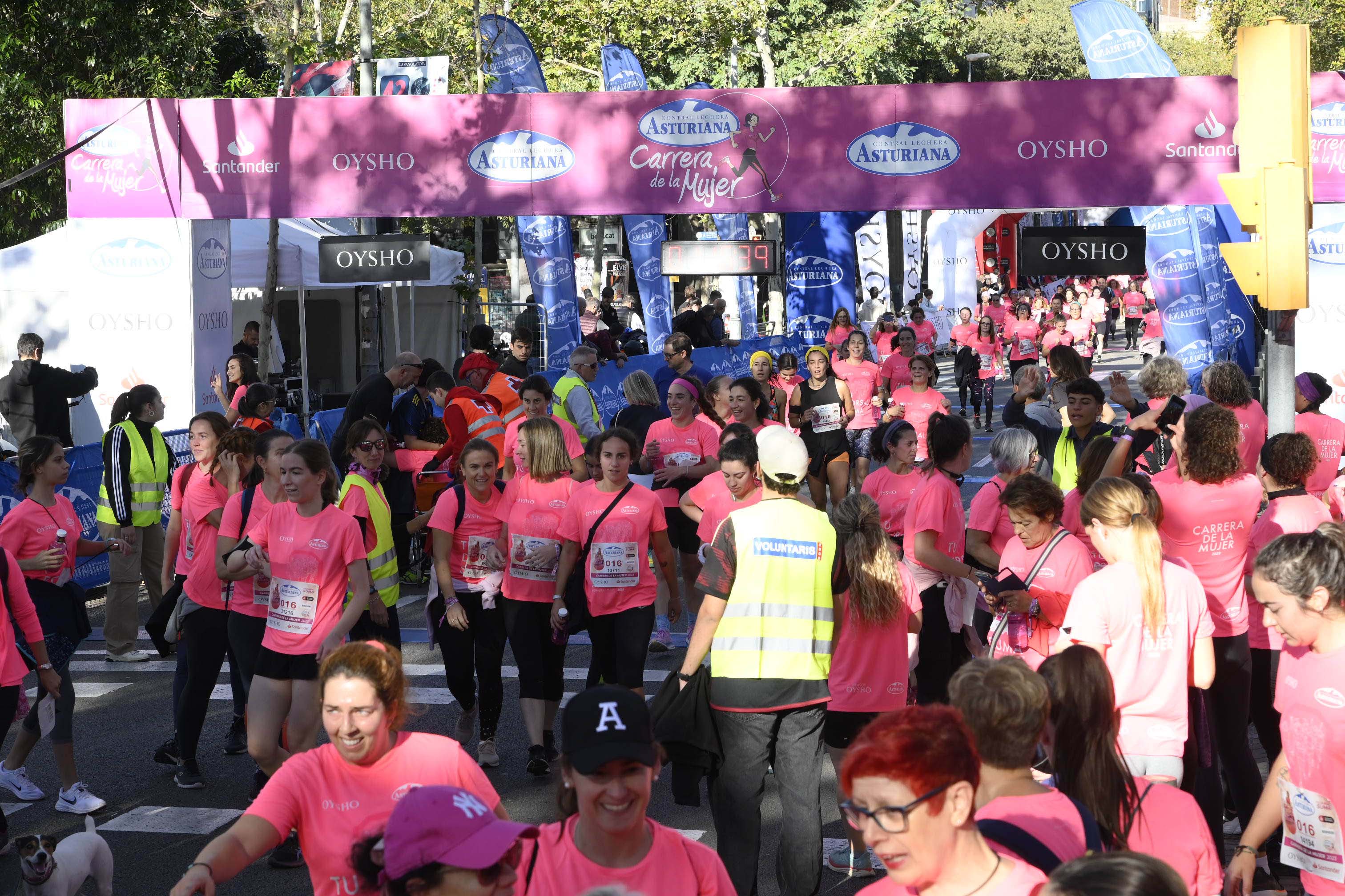 Las mejores fotos de la Carrera de la Mujer de Barcelona 2023. 5332