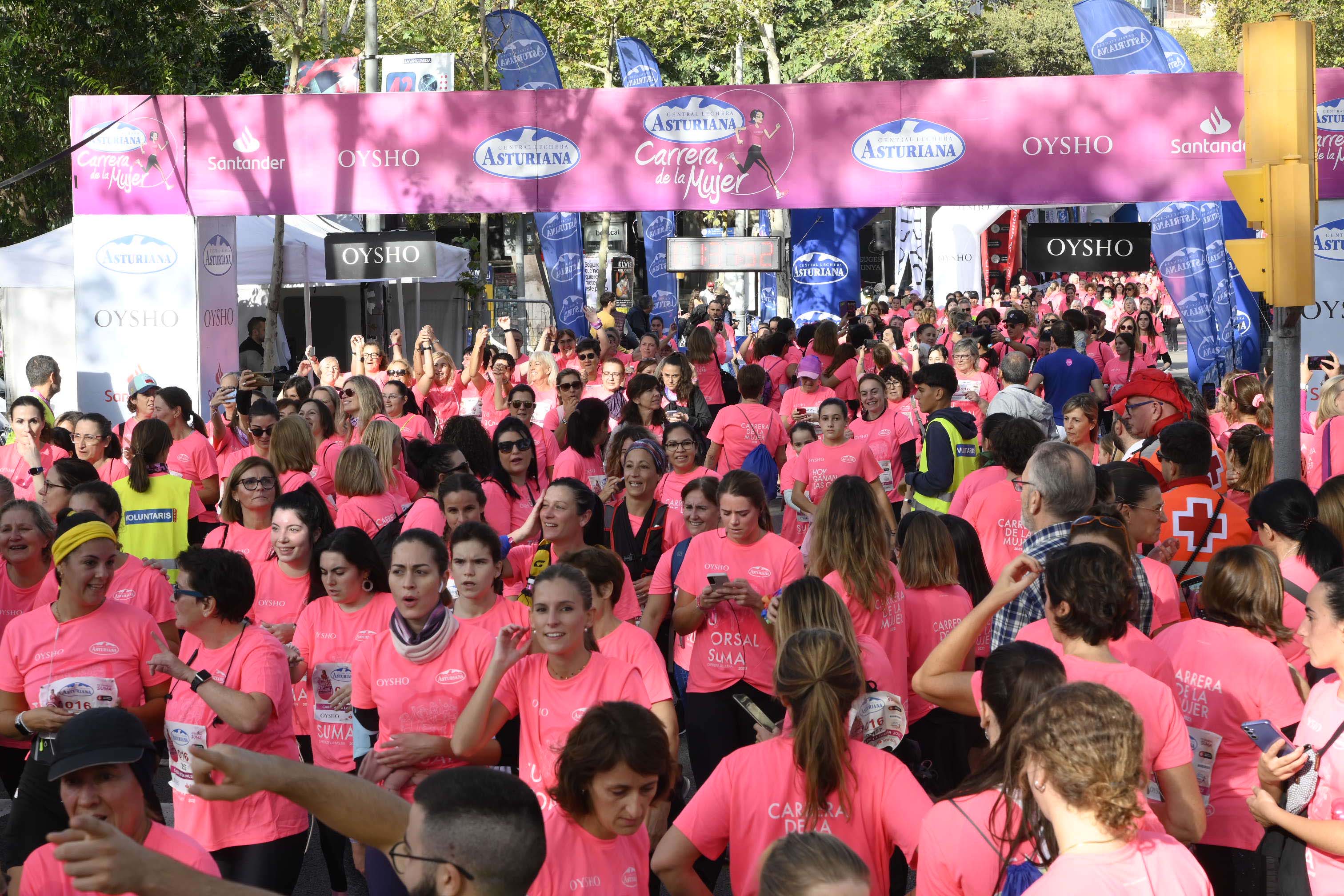 Las mejores fotos de la Carrera de la Mujer de Barcelona 2023. 5933