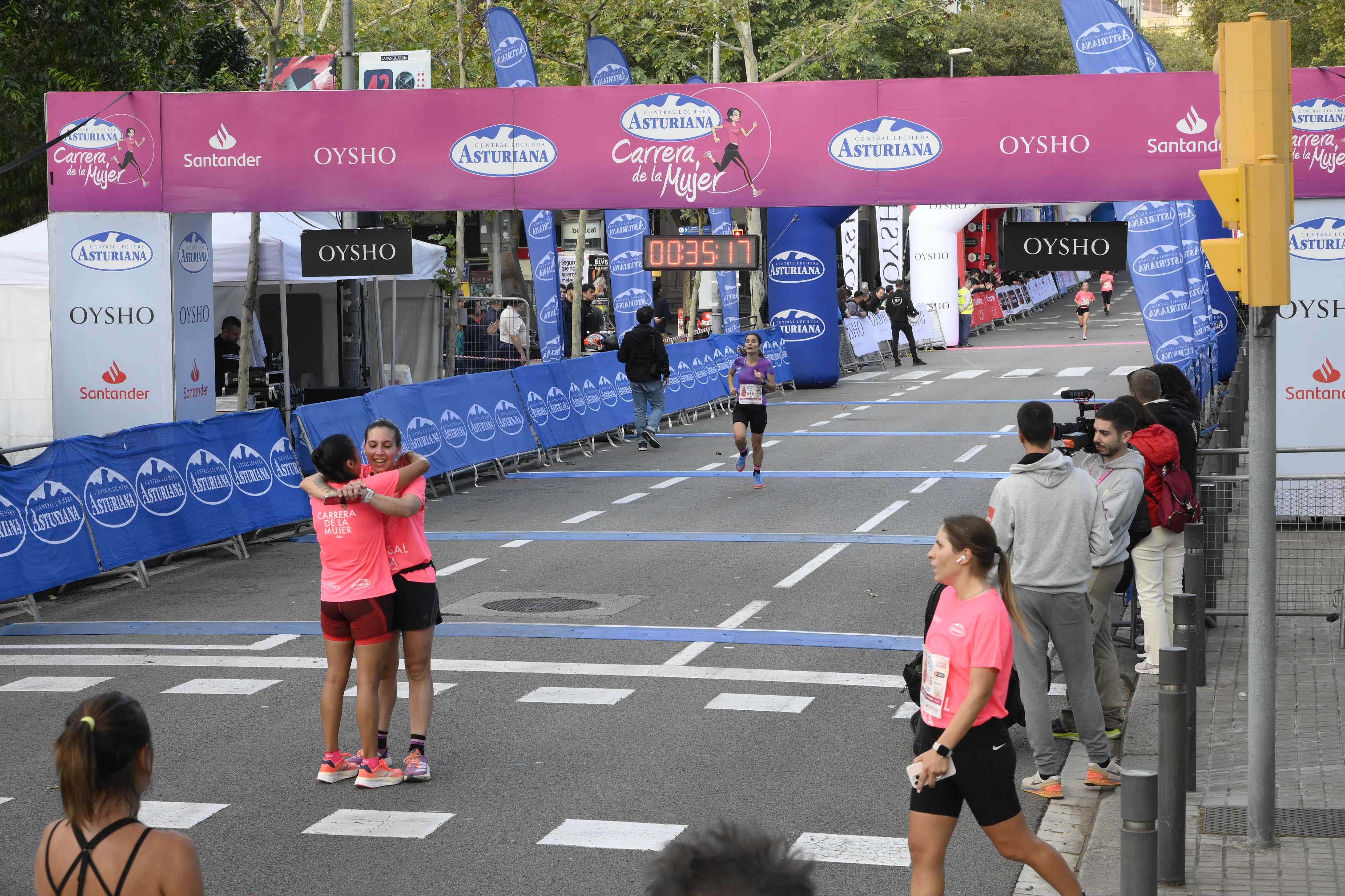 Las mejores fotos de la Carrera de la Mujer de Barcelona 2023. 4147