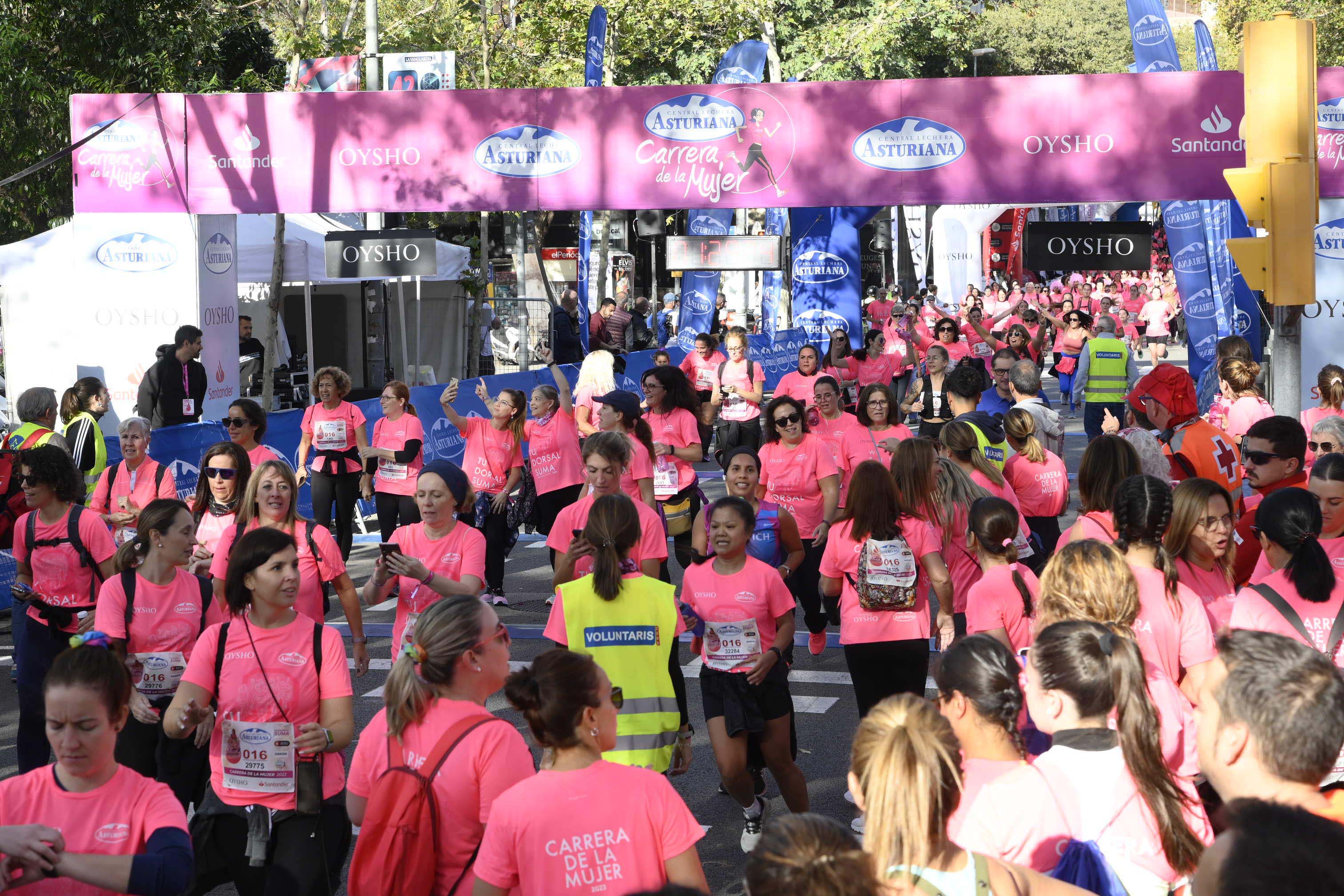 Las mejores fotos de la Carrera de la Mujer de Barcelona 2023. 5685