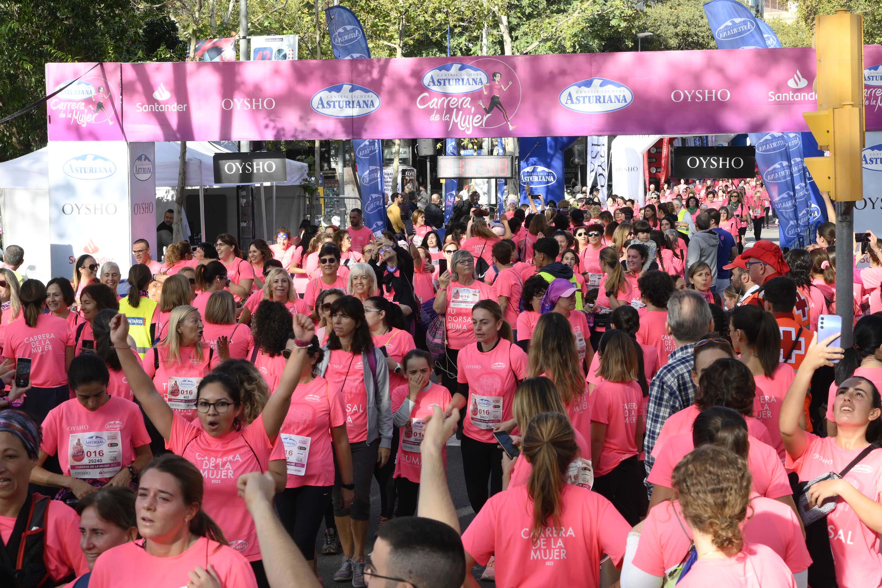 Las mejores fotos de la Carrera de la Mujer de Barcelona 2023. 5936