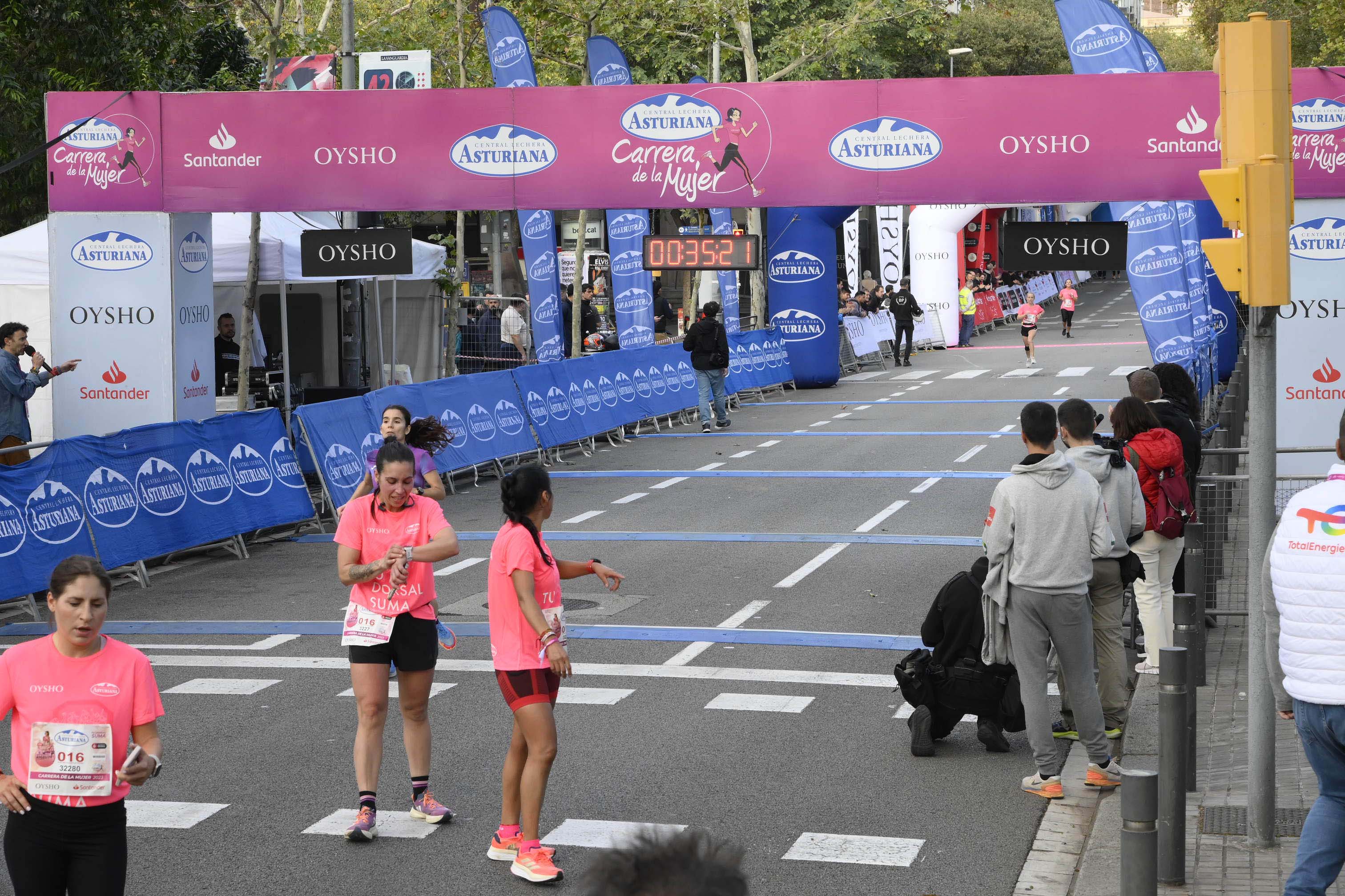 Las mejores fotos de la Carrera de la Mujer de Barcelona 2023. 4149
