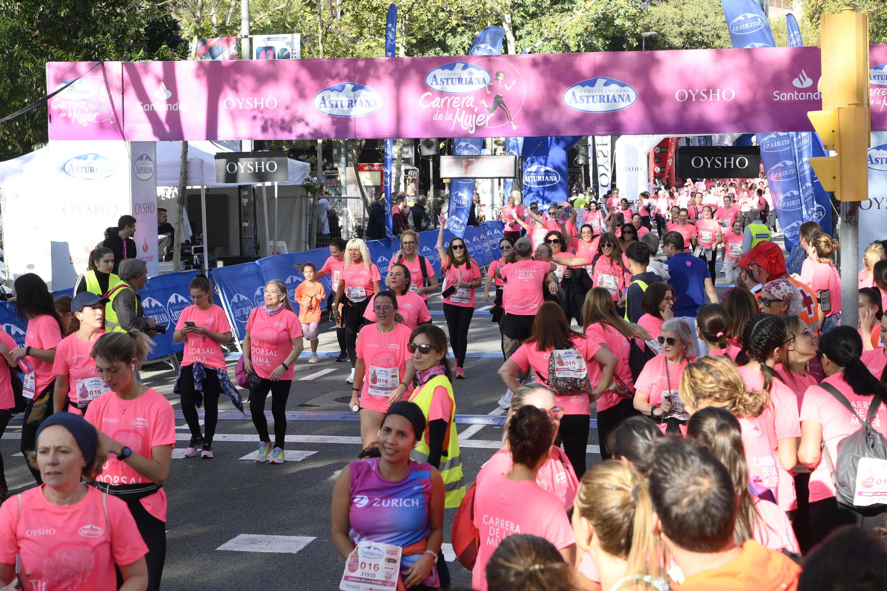 Las mejores fotos de la Carrera de la Mujer de Barcelona 2023. 5687