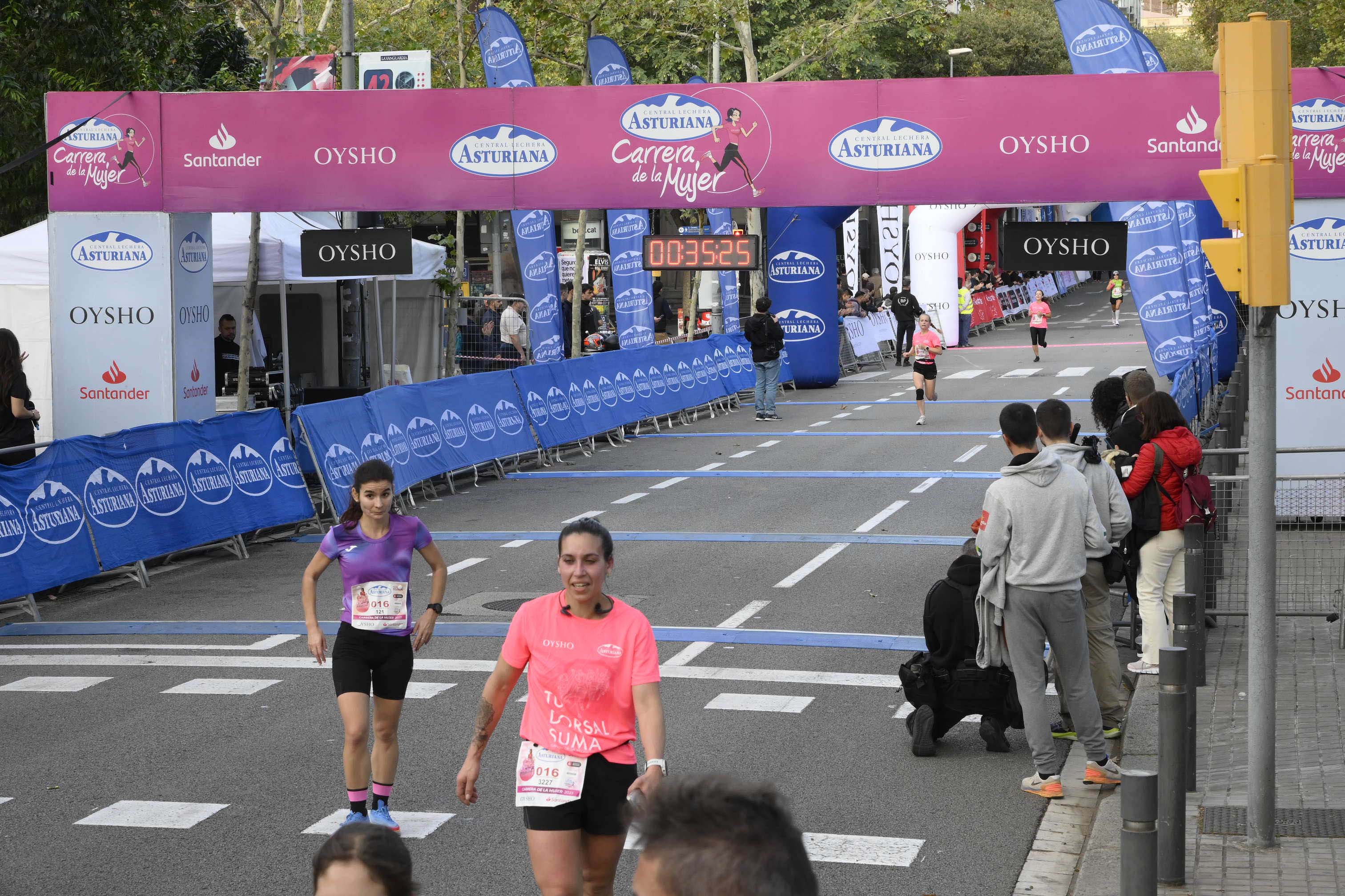 Las mejores fotos de la Carrera de la Mujer de Barcelona 2023. 4151